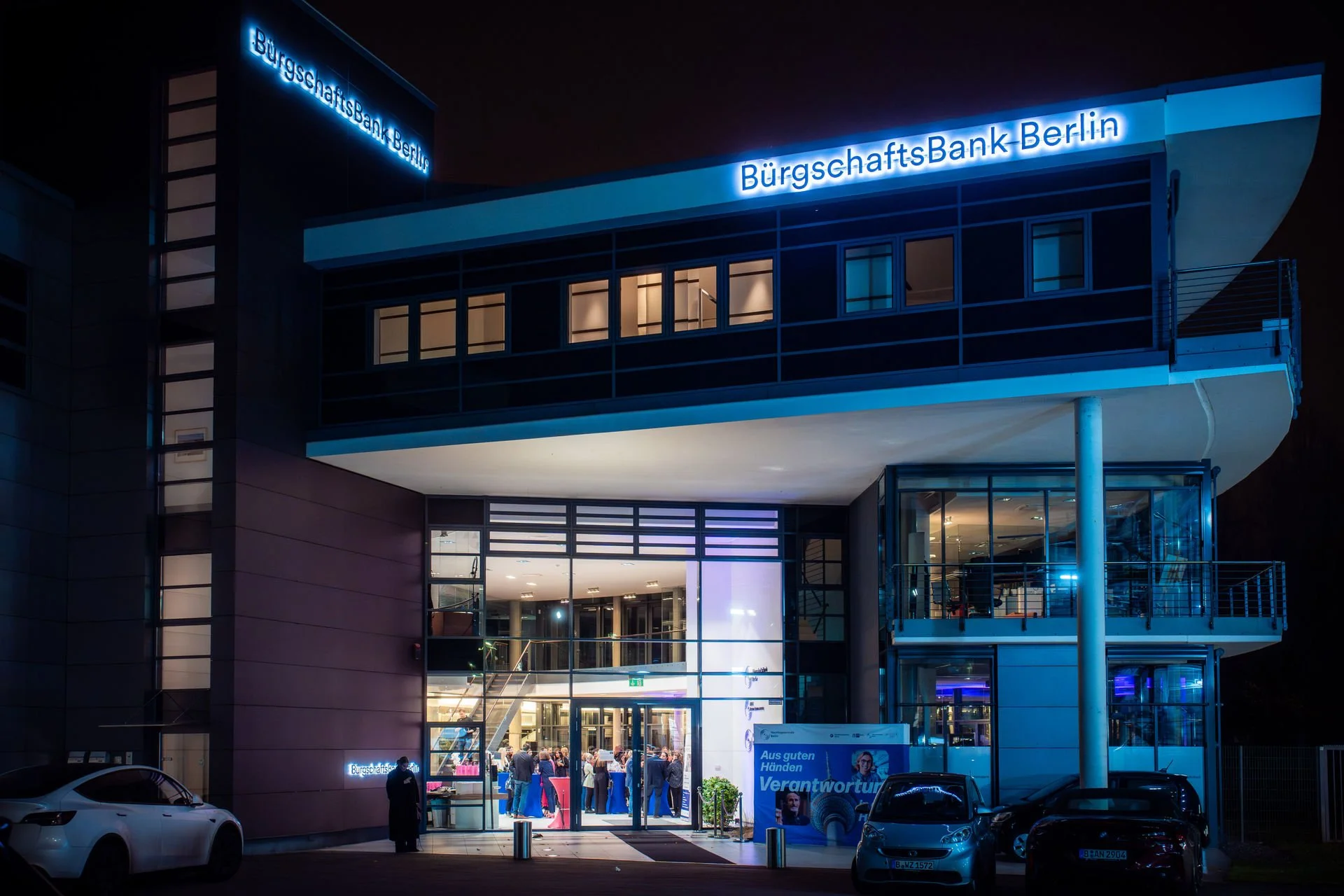 56 - 111 - 25-11-25 Nachfolgezentrale women take future-09956.jpg