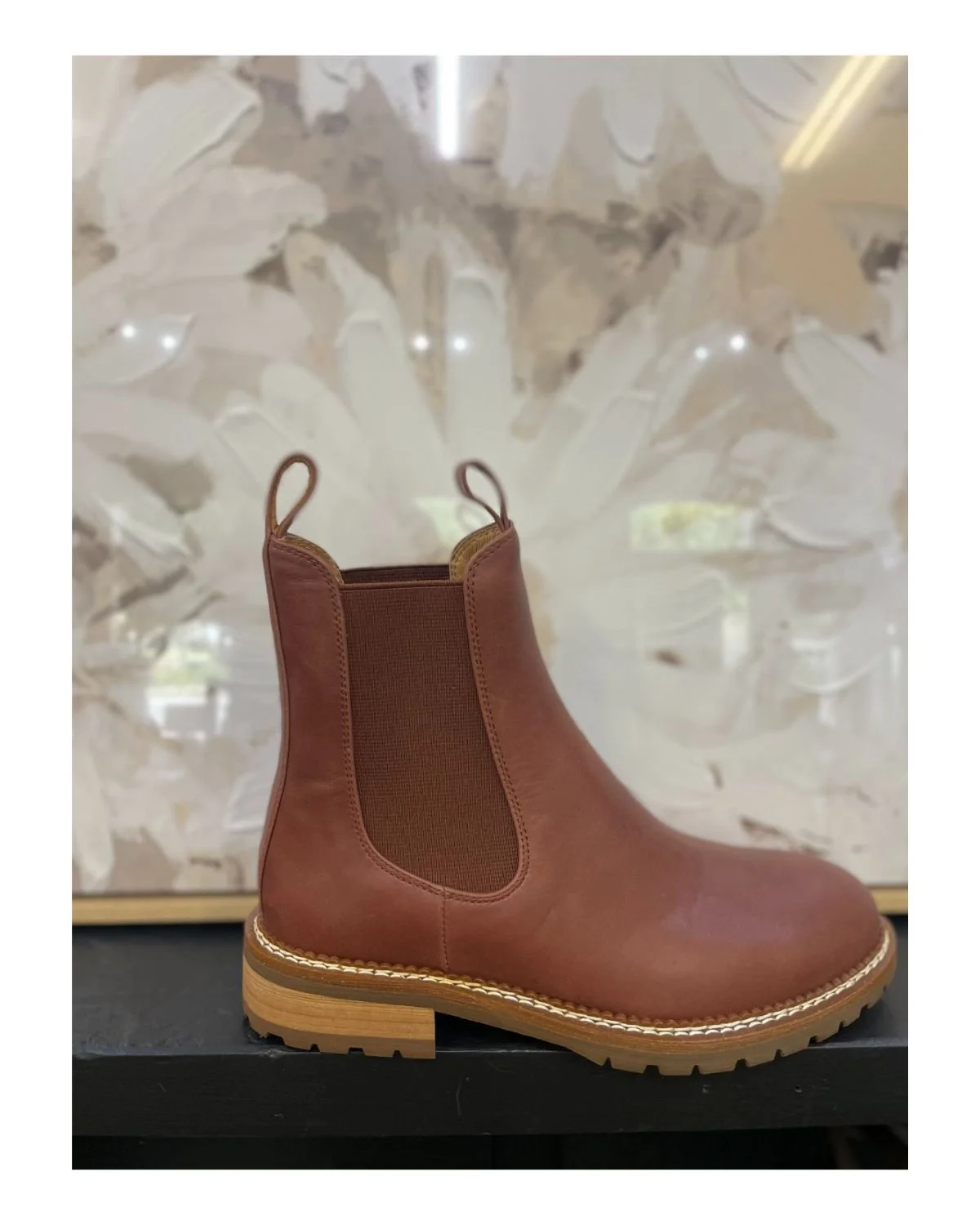 Autumn has arrived which means boots, beautiful boots at The Corner!

The Corner Life &amp; Style Store - 02 6736 1812

#tenterfield #experiencetenterfield #tenterfieldshopping #thecornerlifeandstylestore