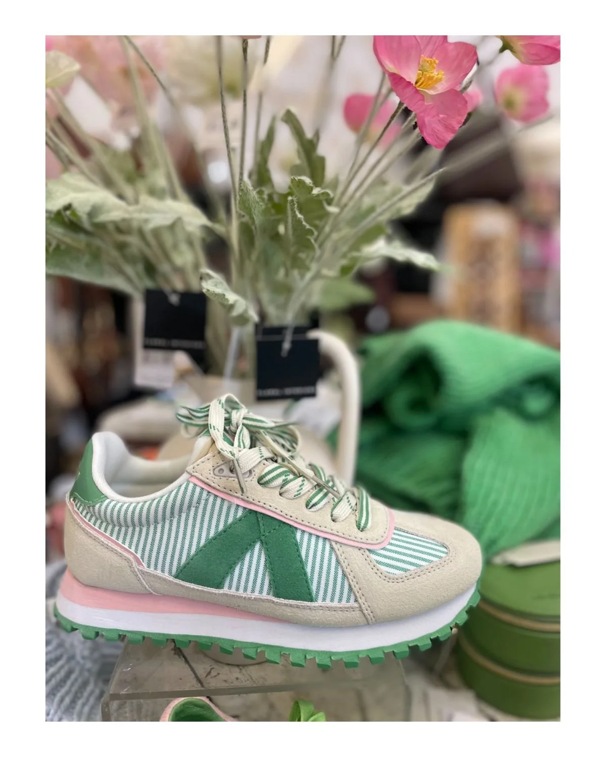 Shop shoes for autumn at The Corner!

The Corner Life &amp; Style Store - 02 6736 1812

#tenterfield #experiencetenterfield #nehighcountry #tenterfieldshopping