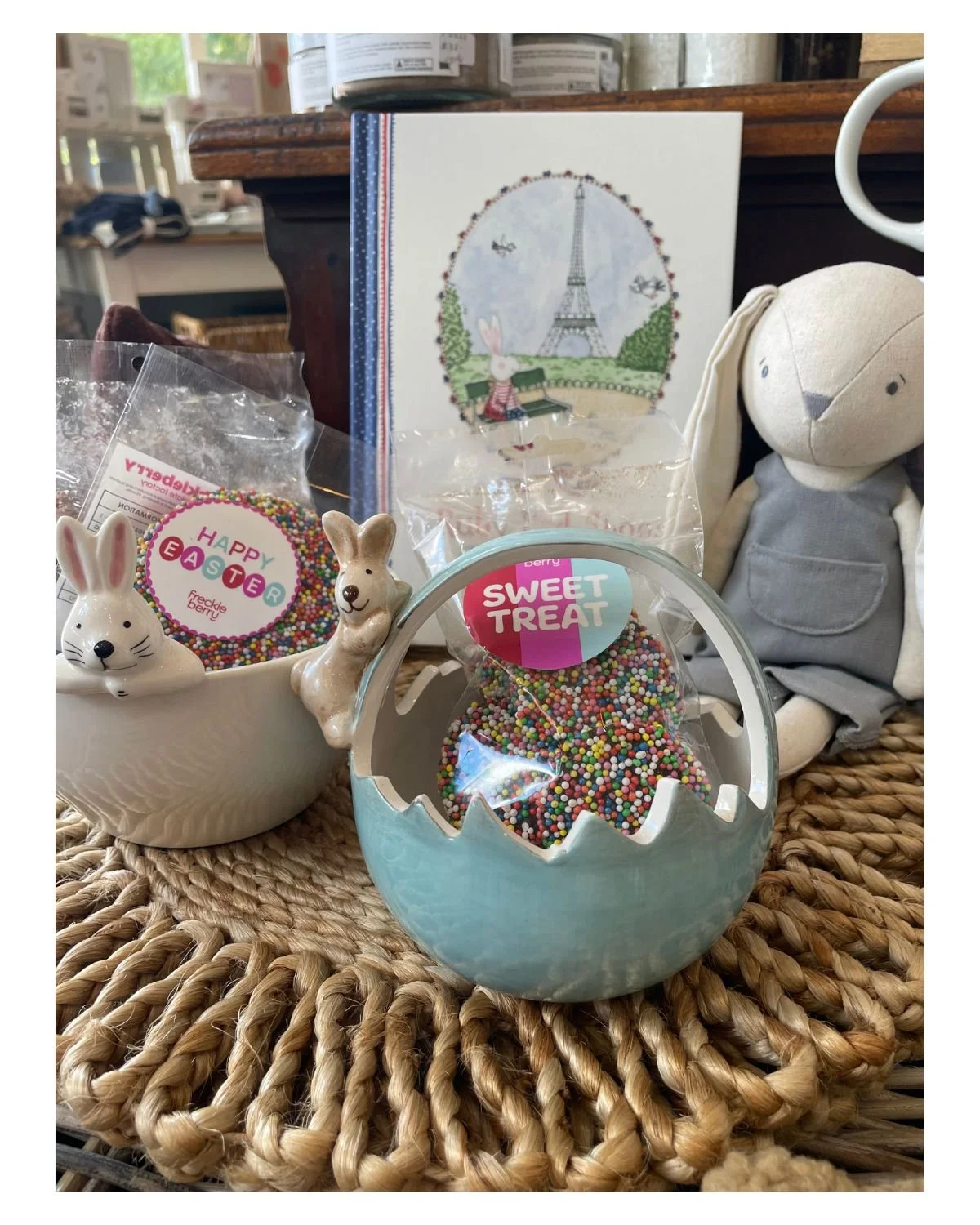 The Easter weekend is almost upon us but don't worry, The Corner has you covered with the cutest and most delicious range of gift ideas!

The Corner Life &amp; Style Store - 02 6736 1812

#tenterfield #thecornerlifeandstylestore #tenterfieldshopping 