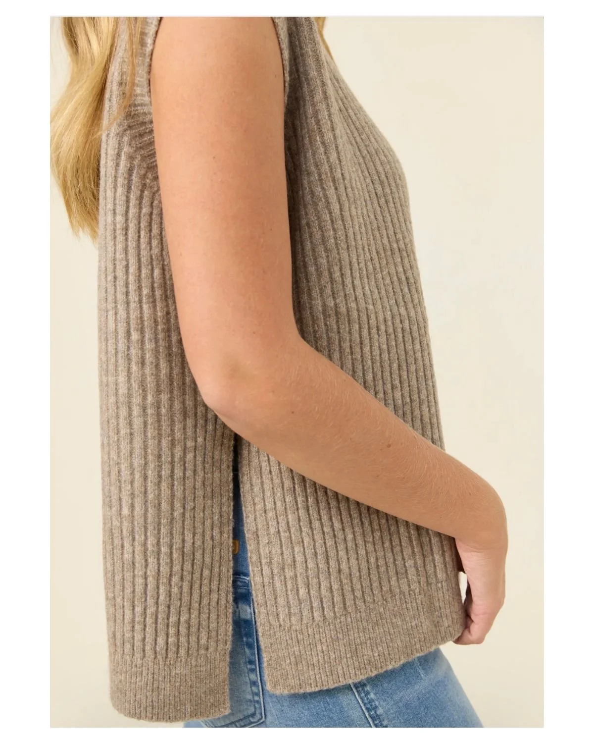 Autumn knits by Isle Of Mine 

The Corner Life &amp; Style Store - 02 6736 1812

#tenterfield #thecornerlifeandstylestore #experiencetenterfield #tenterfieldshopping