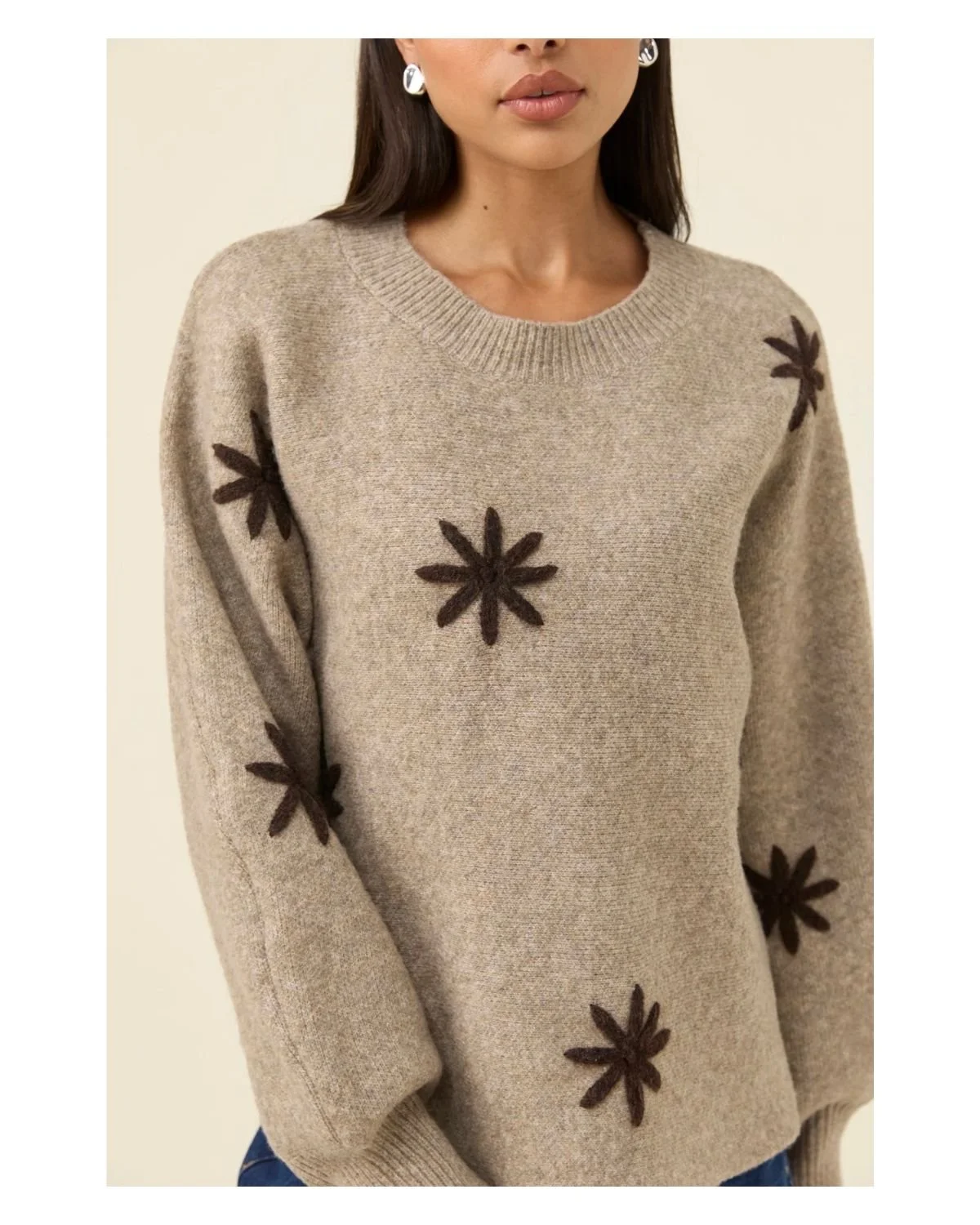 Find your new favourite knit at The Corner this autumn!
Part of the new season range by @isleofmine 

The Corner Life &amp; Style Store is open today from 9am - 02 6736 1812

#tenterfield #thecornerlifeandstylestore #tenterfieldshopping #experiencete