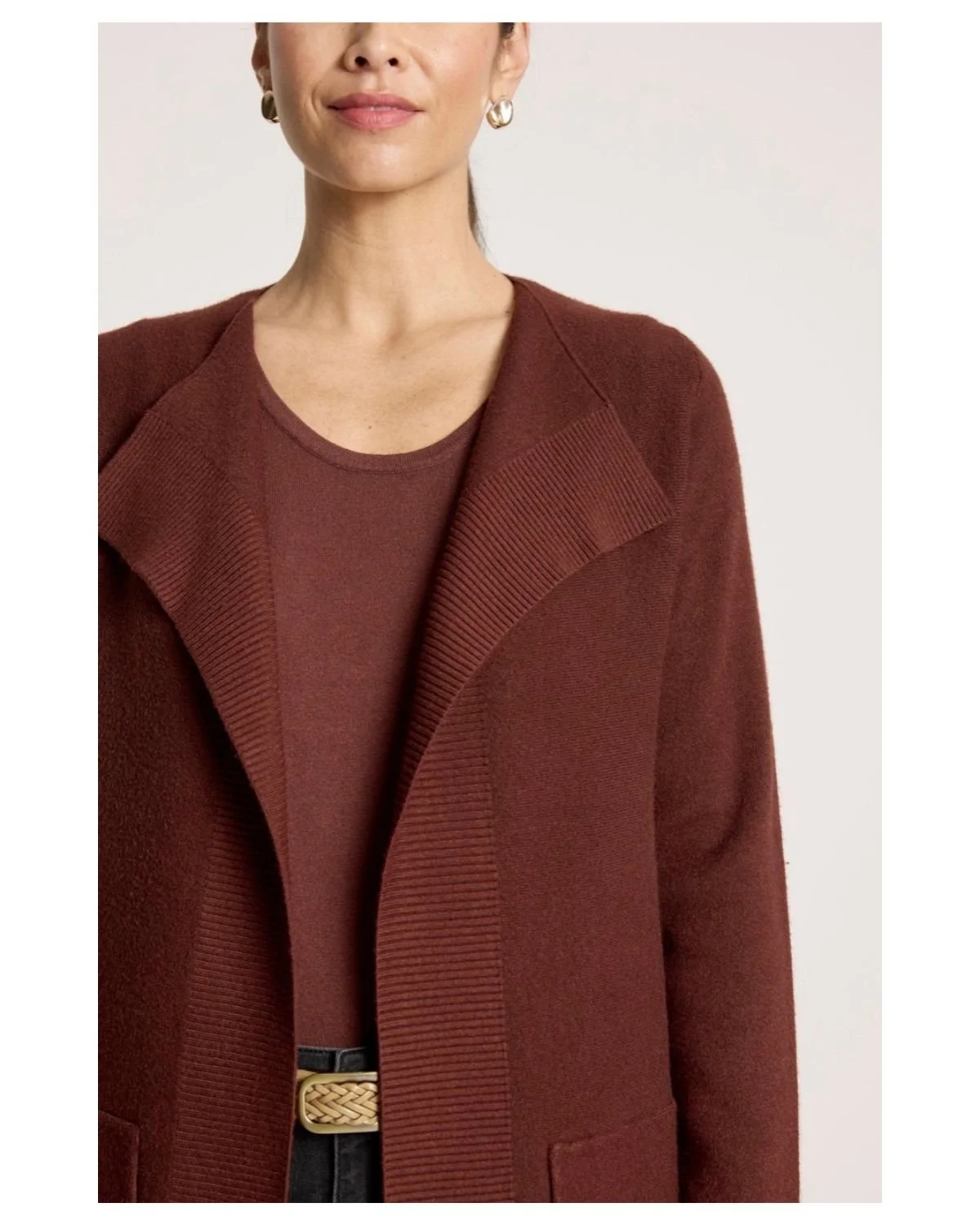 Shop beautiful knitwear for autumn and winter at The Corner. 
Part of the new season range by @ebandivelifestyle 

The Corner Life &amp; Style Store - 02 6736 1812

#tenterfield #thecornerlifeandstylestore #experiencetenterfield #tenterfieldshopping