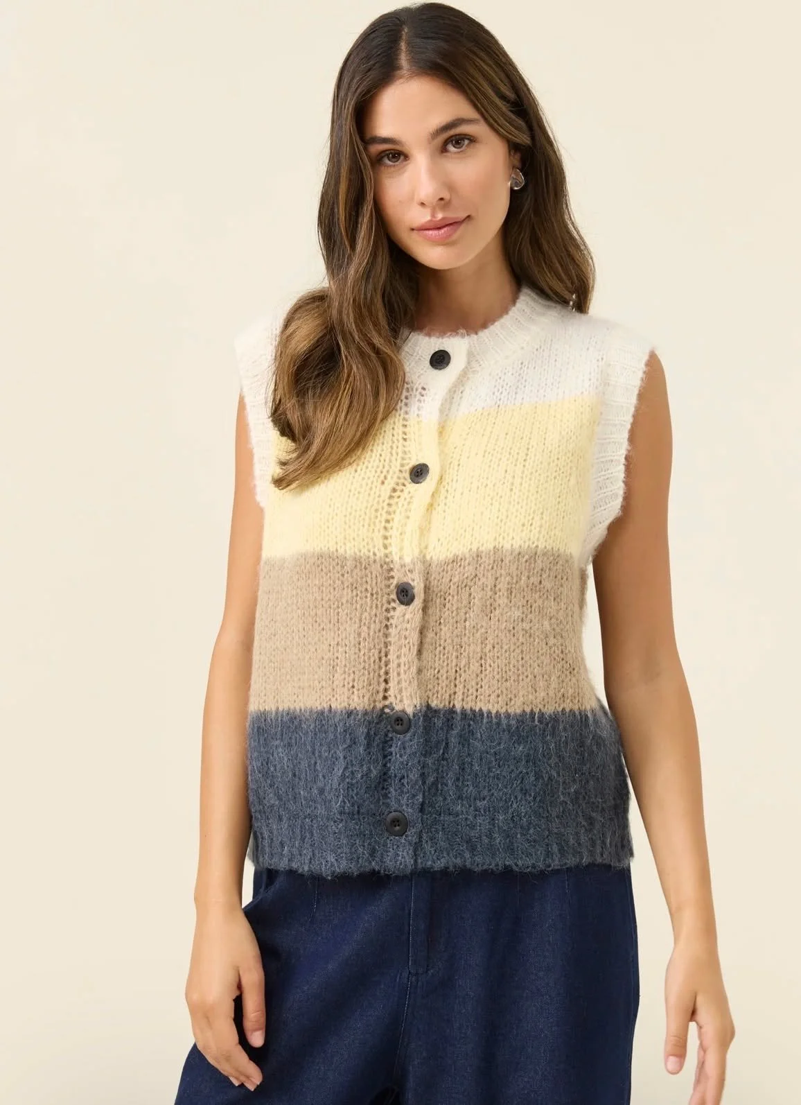This super soft knit button up vest is perfect for this weather when it is not quite cold,  not quite hot. New from Isle Of Mine. 

The Corner Life &amp; Style Store - 02 6736 1812

#tenterfield #thecornerlifeandstylestore #experiencetenterfield #ten