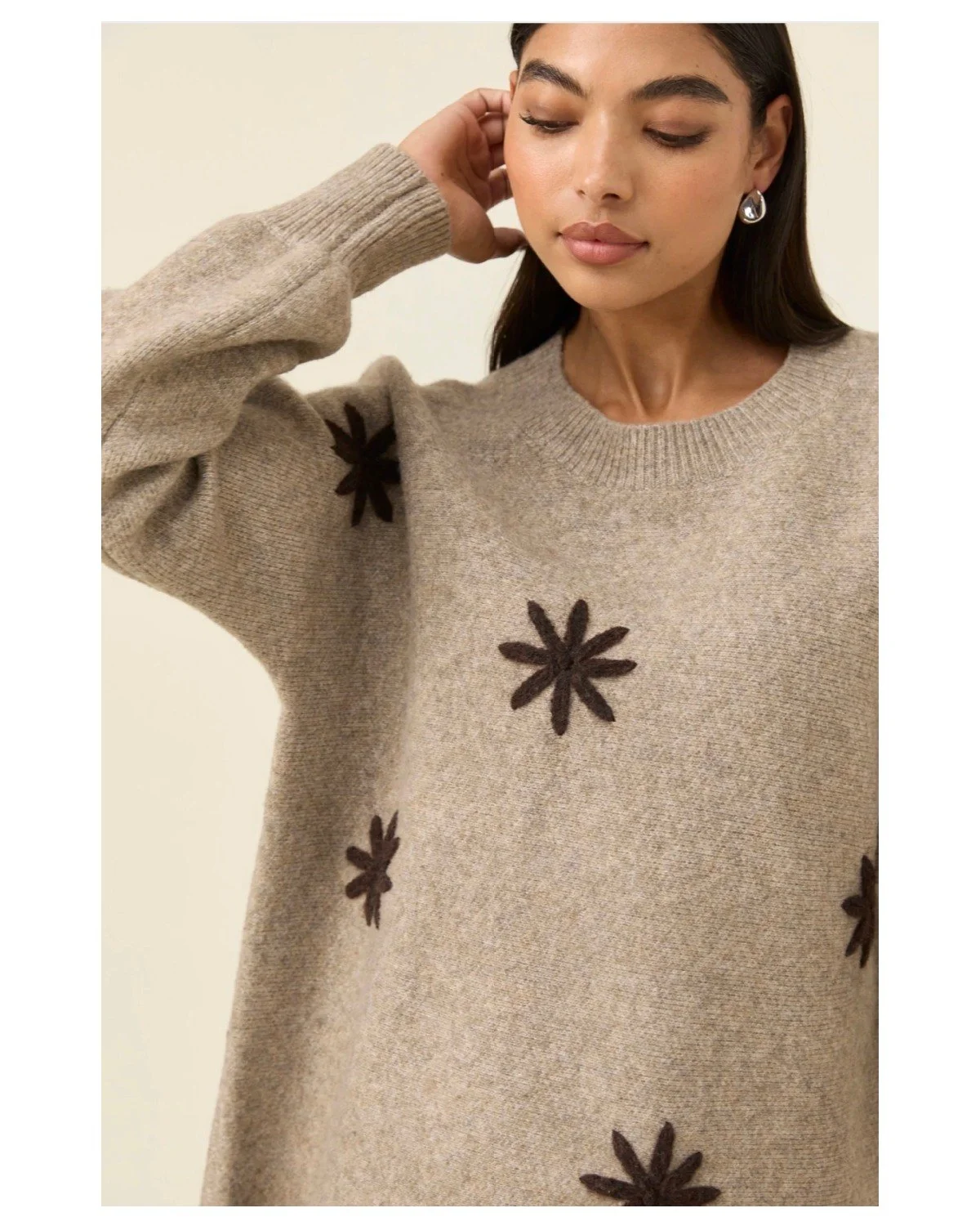 The Corner Life &amp; Style Store is home to a beautiful range of knits for autumn and winter. Part of the new season range by @isleofmine 

The Corner Life &amp; Style Store is open today from 9am - 02 6736 1812

#tenterfield #thecornerlifeandstyles