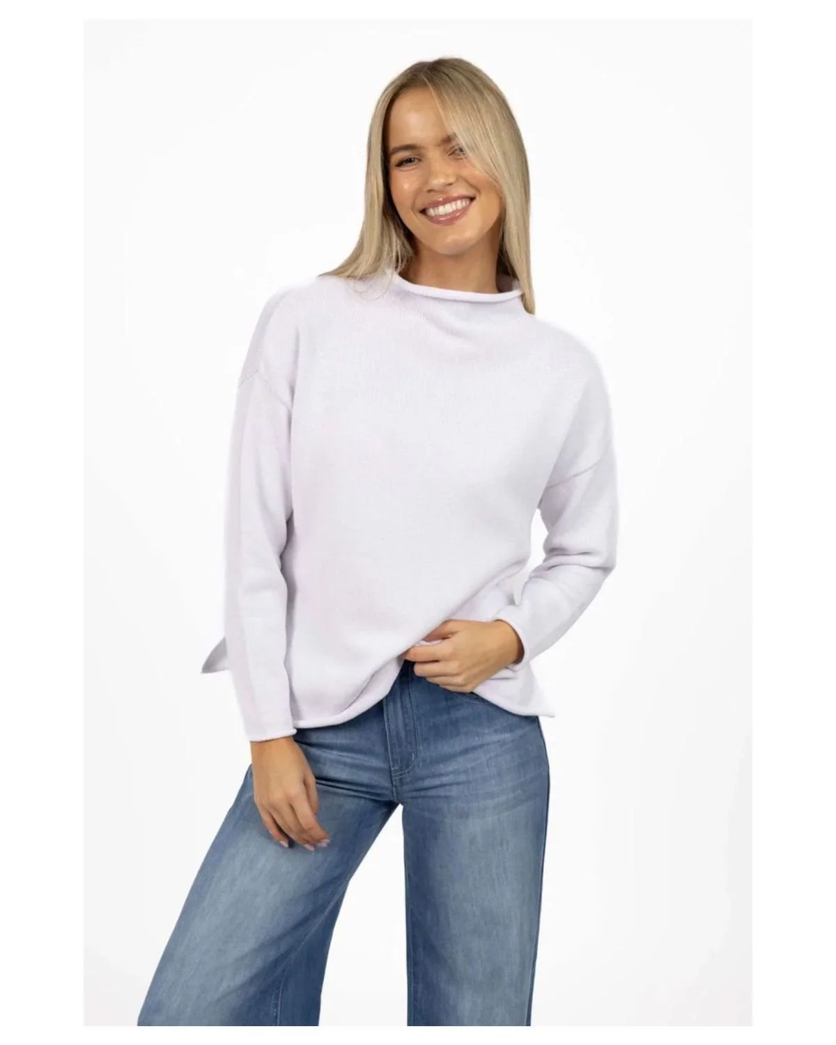 The team at The Corner may not like the colder weather but that's ok because we love the fashions! Top and jeans by @humiditylifestyle 

The Corner Life &amp; Style Store is open today from 9am - 02 6736 1812

#tenterfield #thecornerlifeandstylestore