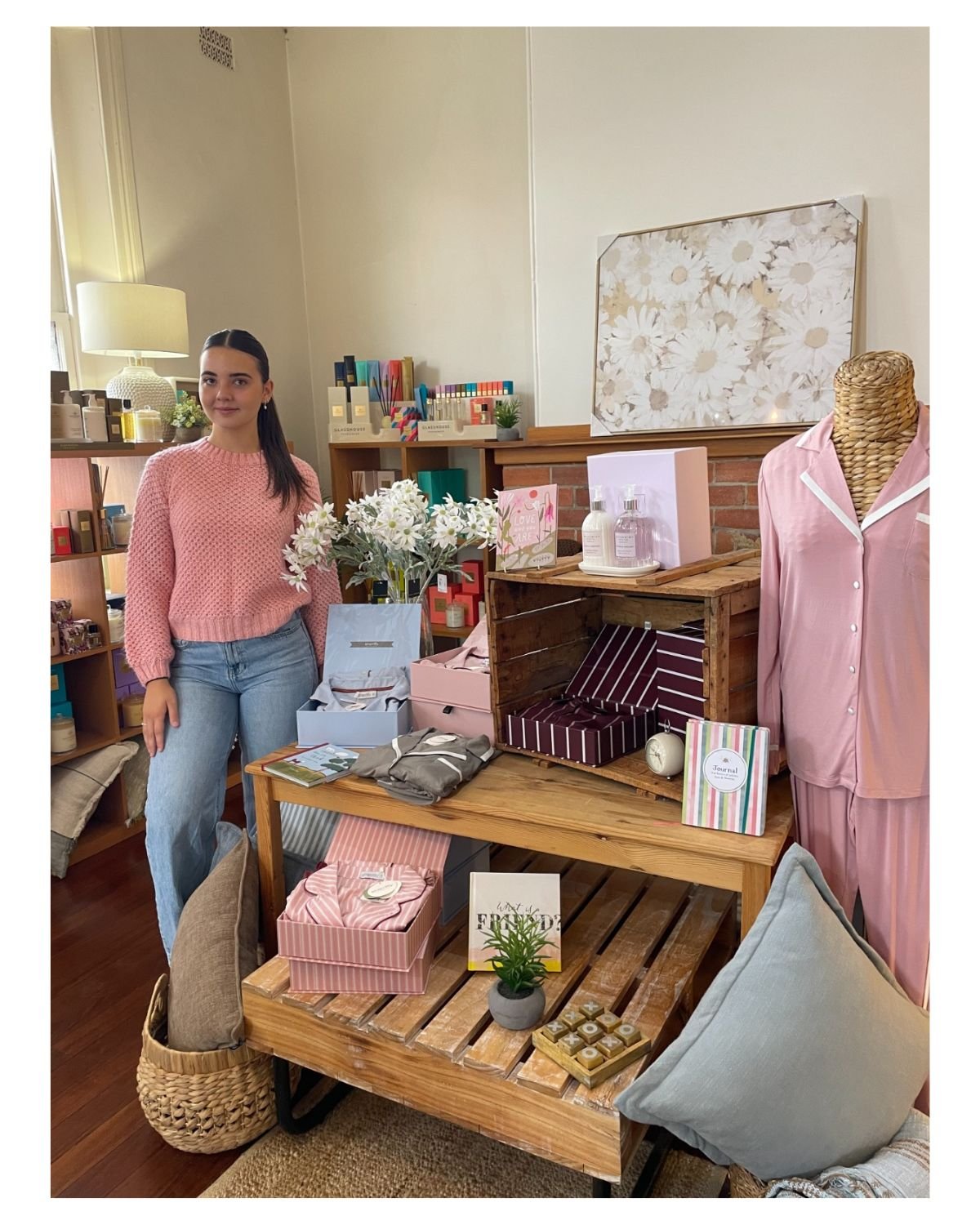 Our Gingerlilly Sleepwear range is not only beautiful to wear but beautifully packaged so also a perfect gift idea for loved ones. 

The Corner Life &amp; Style Store is open today from 9am - 02 6736 1812 

#tenterfield #thecornerlifeandstylestore #e