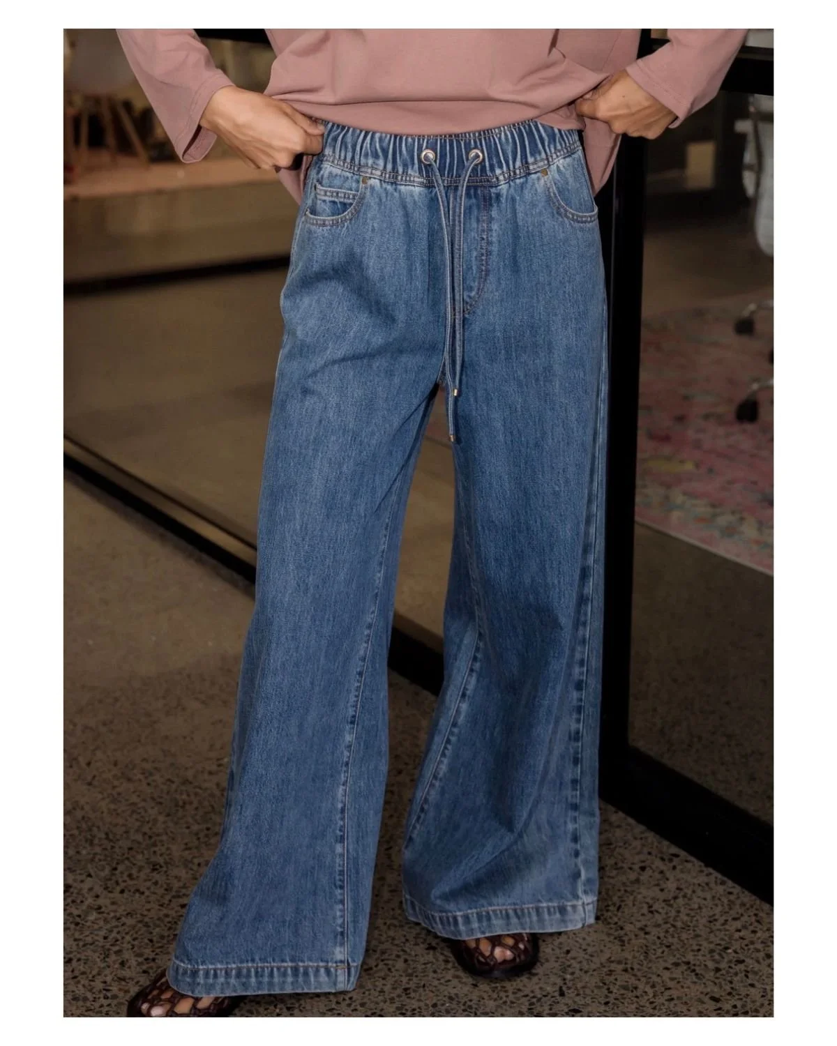 We have been busy unpacking deliveries at The Corner and we have too many new season jeans to share here but they are fabulous! New from @alexandraaus 

The Corner Life &amp; Style Store - 02 6736 1812

#tenterfield #thecornerlifeandstylestore #exper