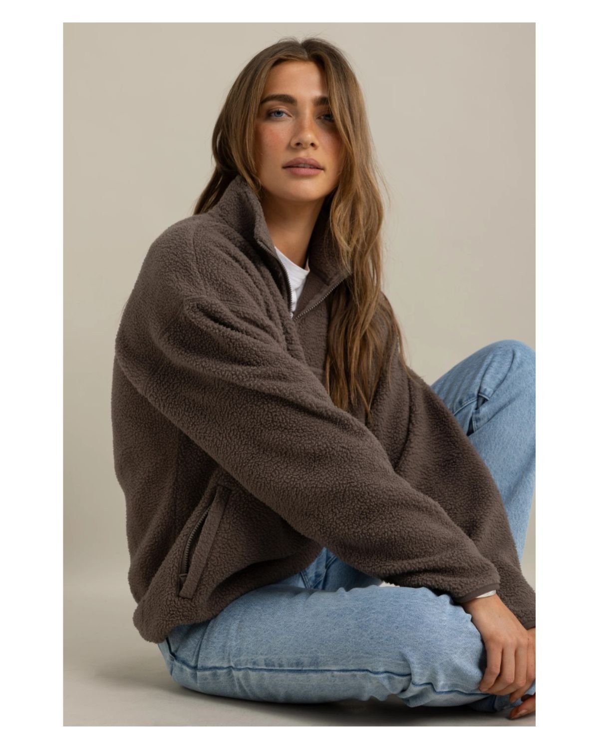 If it is his, you can make it yours! The Unisex Sherpa Fleece is perfect for cosy winter days. New from @ortc 

The Corner Life &amp; Style Store is open today from 9am - 02 6736 1812

#tenterfield #thecornerlifeandstylestore #tenterfieldshopping #ex