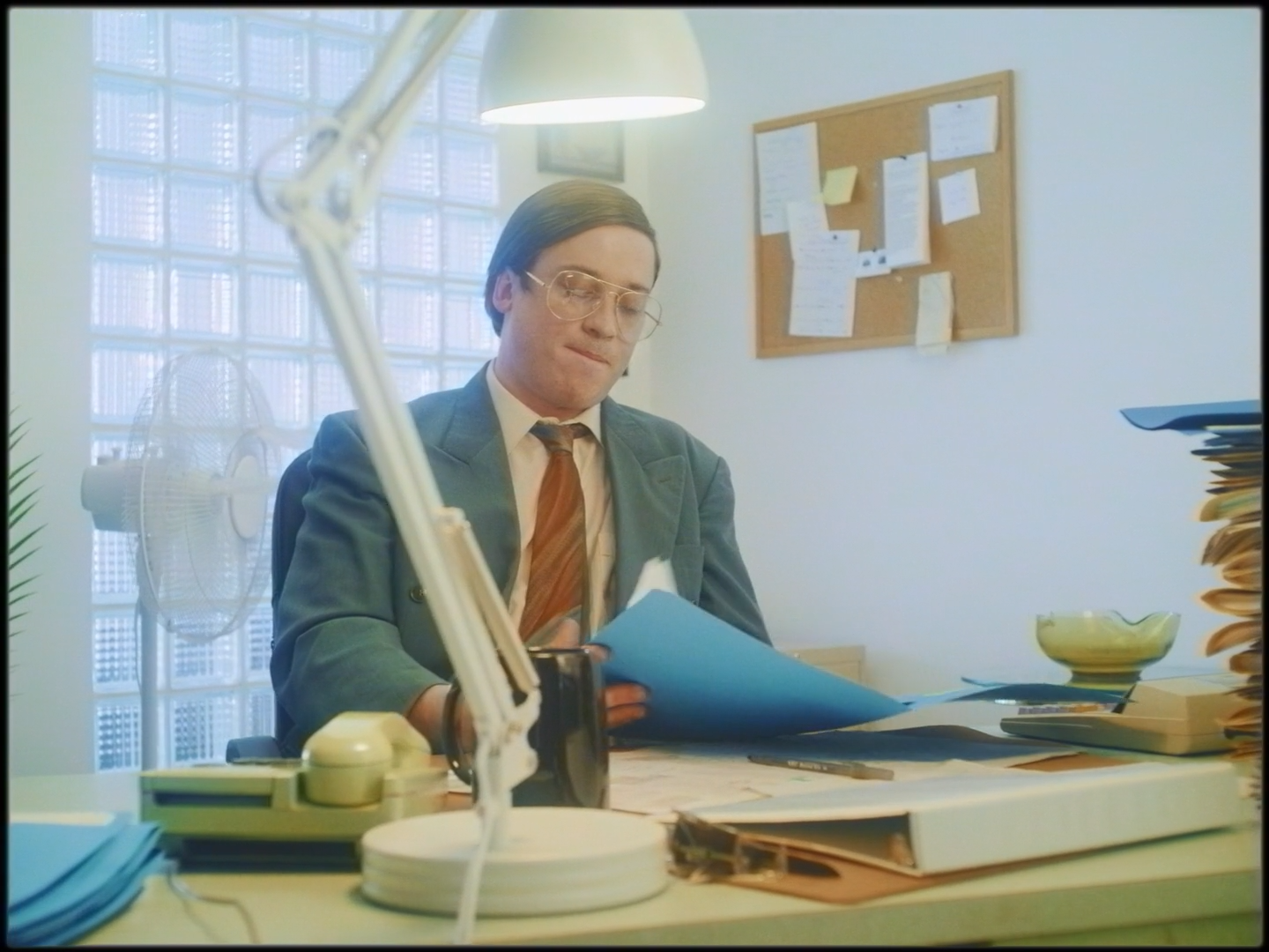 zoo_baby_-_limonade (1080p).mp4.00_00_22_09.Still010.png