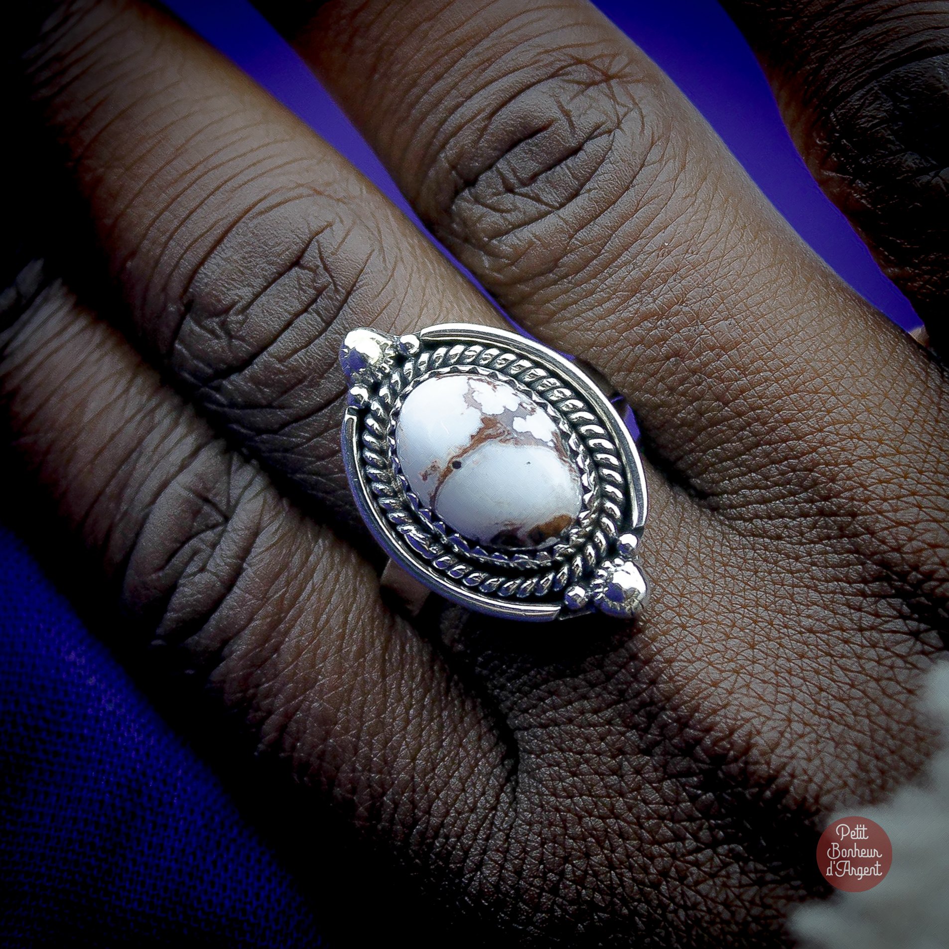 Bague Sierra Style Amérindien en Argent et Magnésite Wild Horse