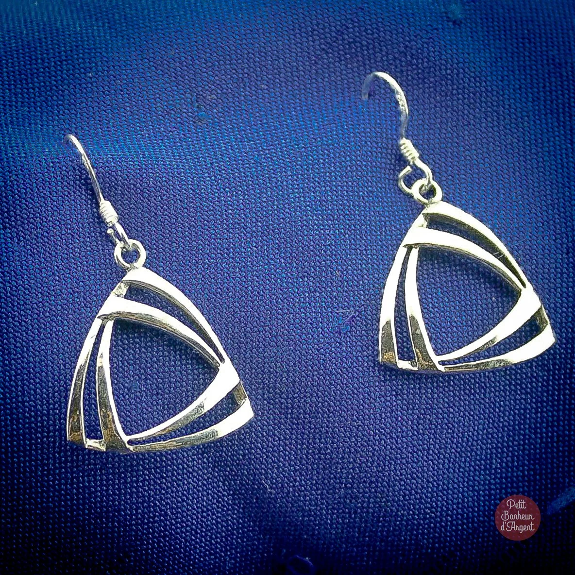Boucles d'Oreilles Argent Triquetra  -  25€  -  -  (Réf MIM091)

