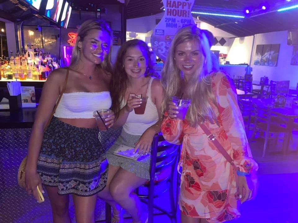 Bar photo 2