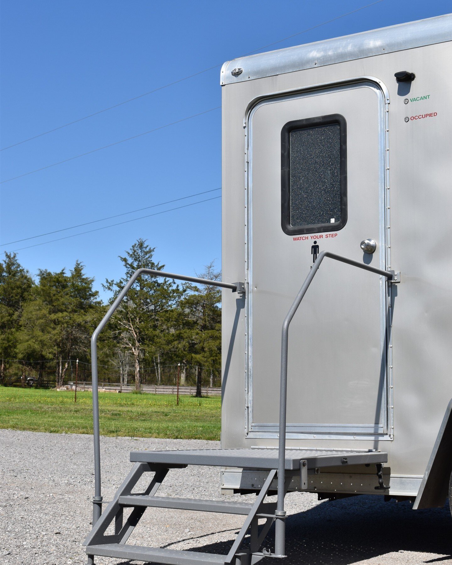 Luxury portable restrooms come with two stalls or three. The choice is yours.
www.chiefpartypoopers.com
🧻
#chiefpartypoopers #portablerestroom #portopotty #portapotties #portablepotty #portos