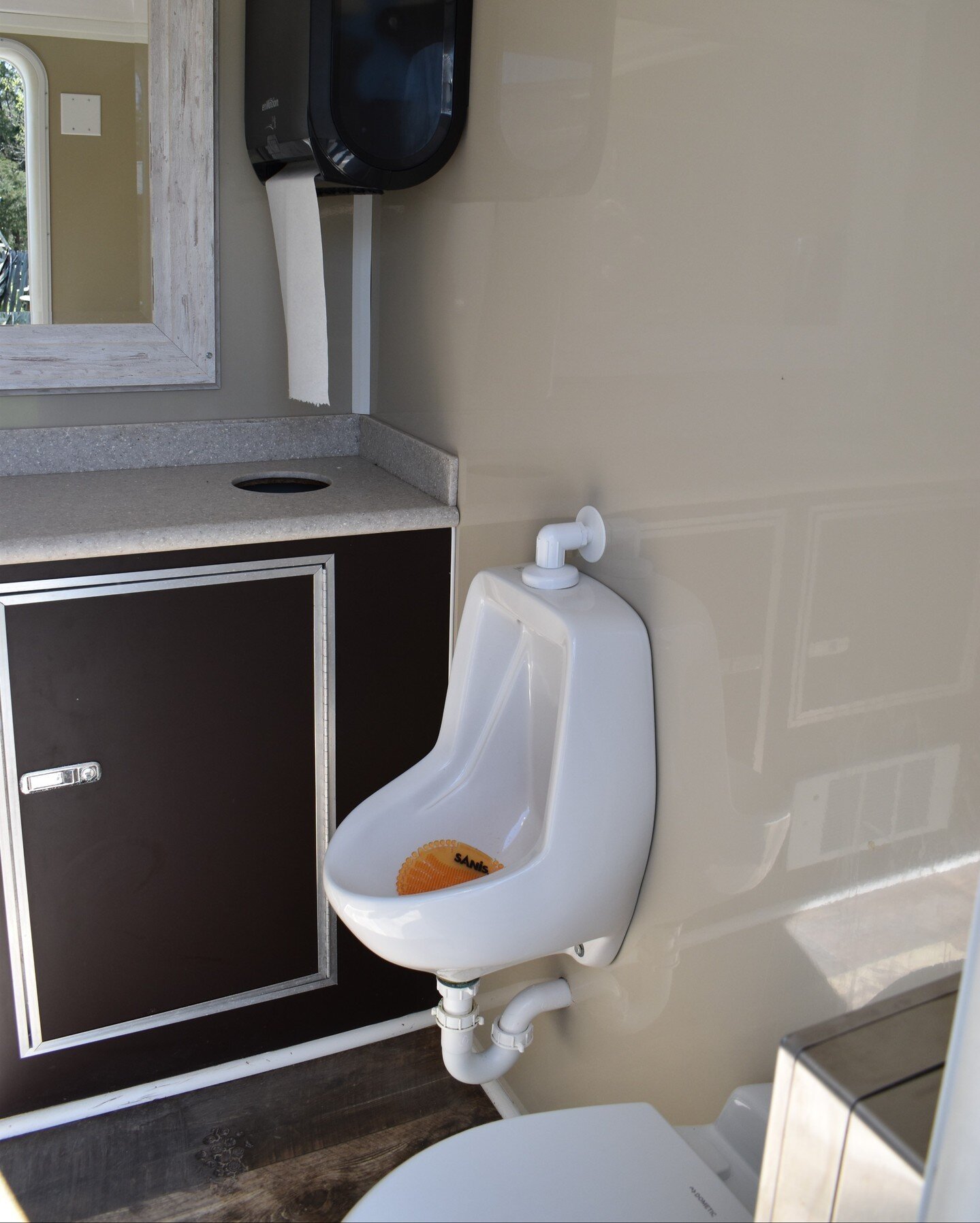 Our luxury portable restrooms have stalls that include both the toilet and a urinal.
www.chiefpartypoopers.com
🧻
#chiefpartypoopers #portablerestroom #portopotty #portapotties #portablepotty #portos