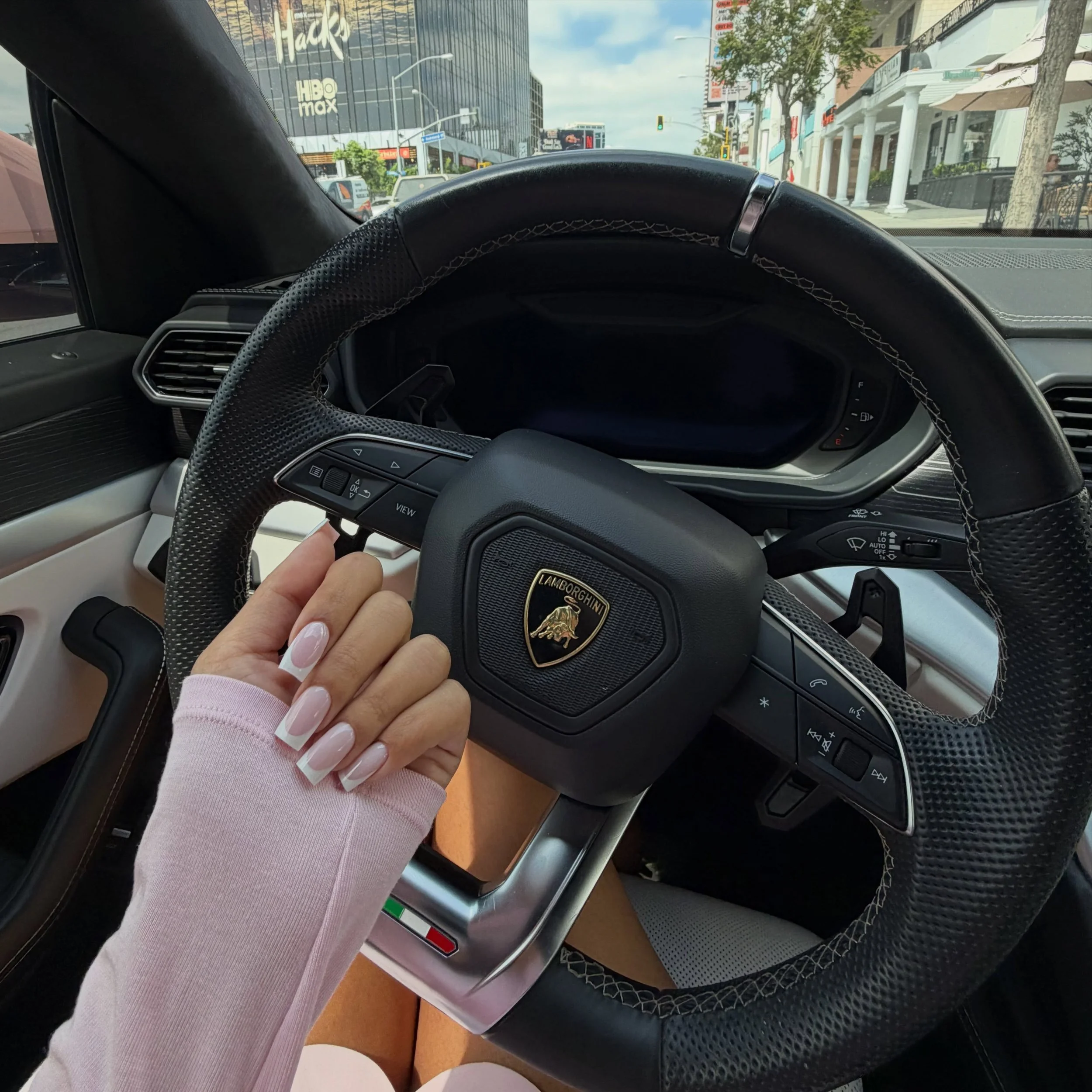 LA nails, but make them NOOR. 🤍

Clean cuticles, flawless structure &amp; the perfect soft pink. Our Russian manicures and luxury nail services are all about the details.

📍 NOOR Beautique | West Hollywood, Los Angeles
Russian Manicure &bull; Gel-X