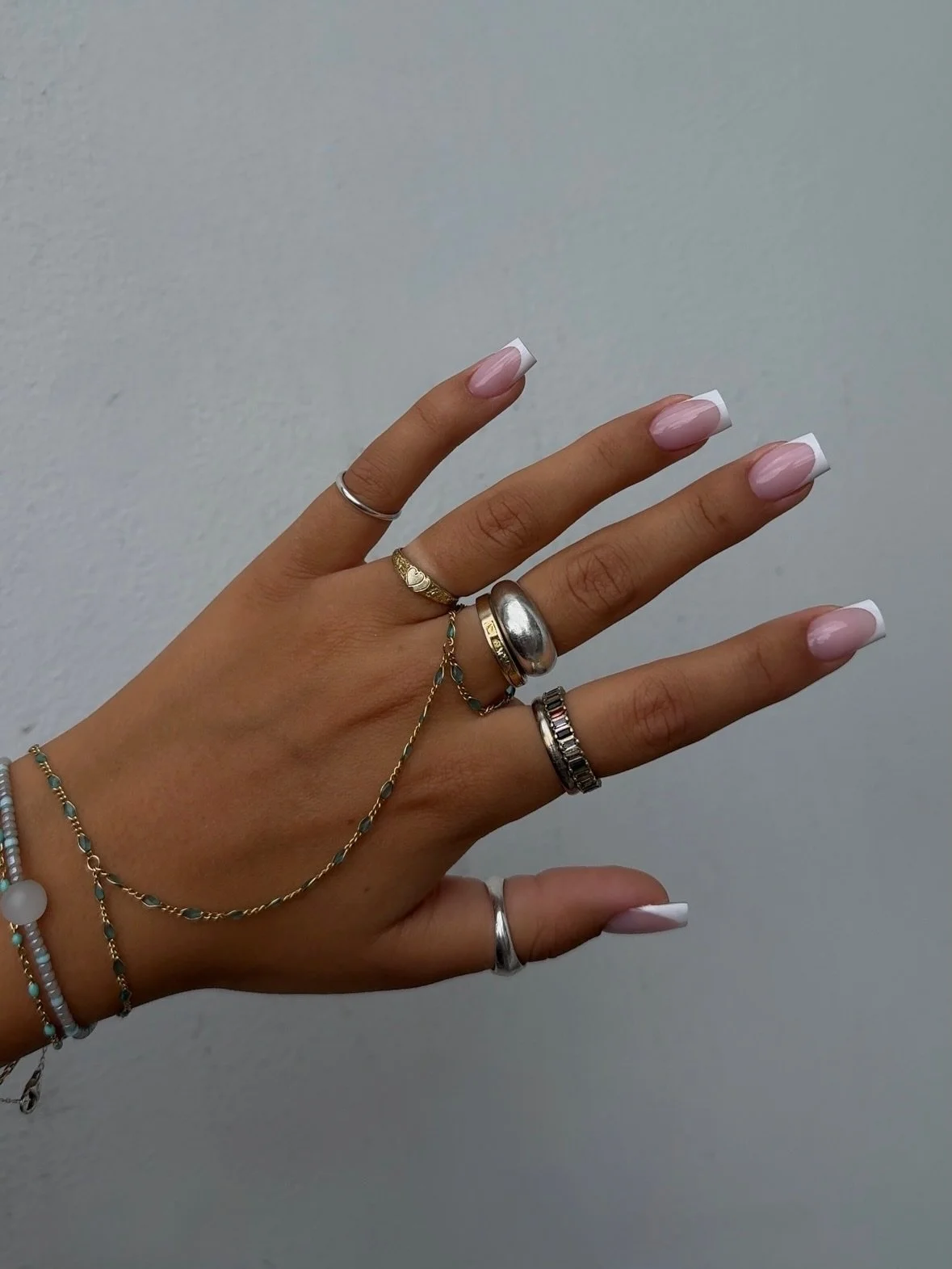 Your nails introduce you BEFORE you ever say a word. 

Perfectly sculpted extensions that quietly says &ldquo;I notice quality, and I don&rsquo;t settle&rdquo; 

Russian manicure extensions at Noor Beautique in West Hollywood. 

Book your appointment