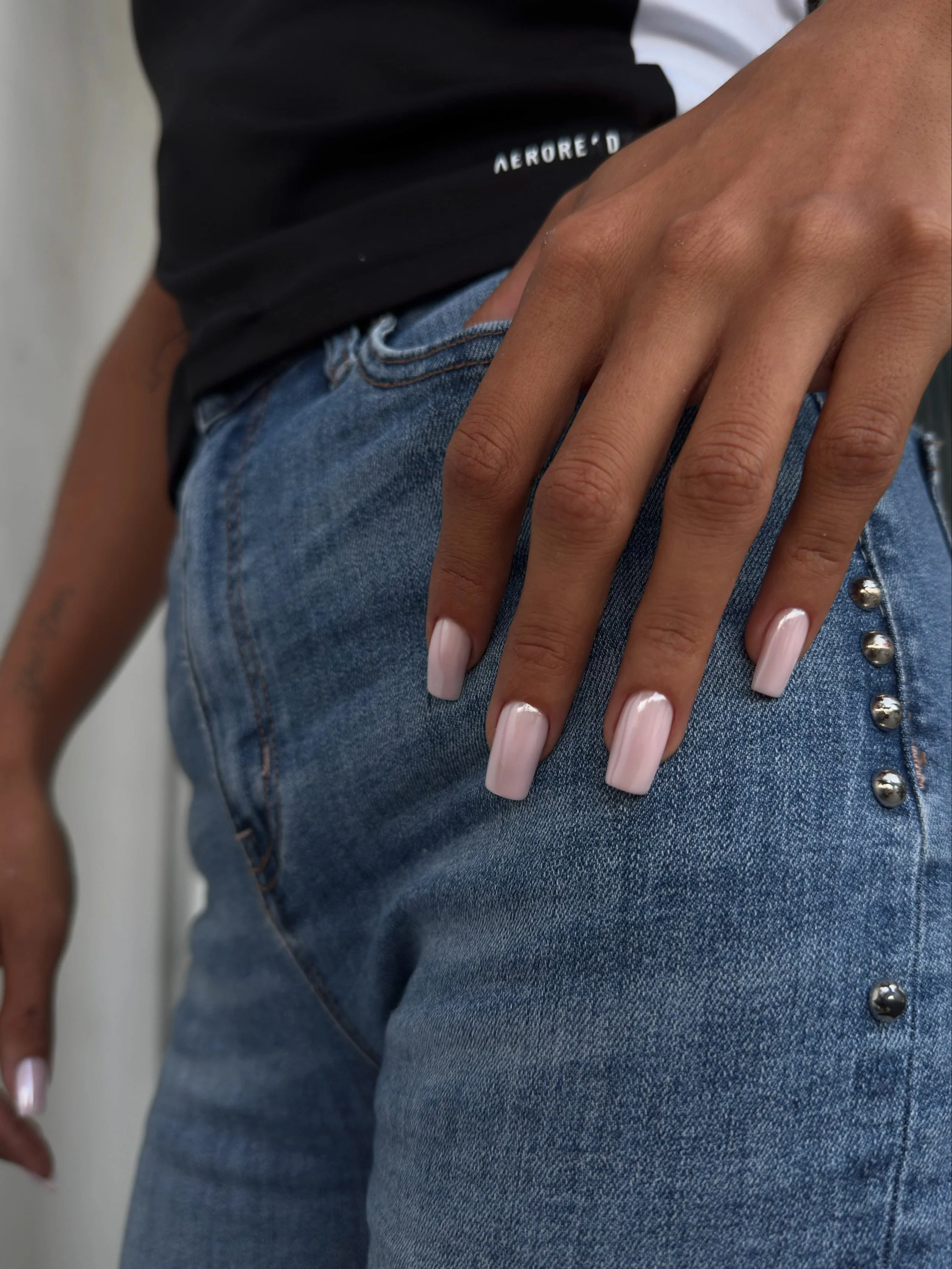 Vogue is calling it the &ldquo;facelift manicure&rdquo; 

We call it what it&rsquo;s always been, a properly executed Russian manicure. 

📍NOOR Beautique | West Hollywood 
Book your Russian manicure using our link in our bio

#russianmanicurela #lif