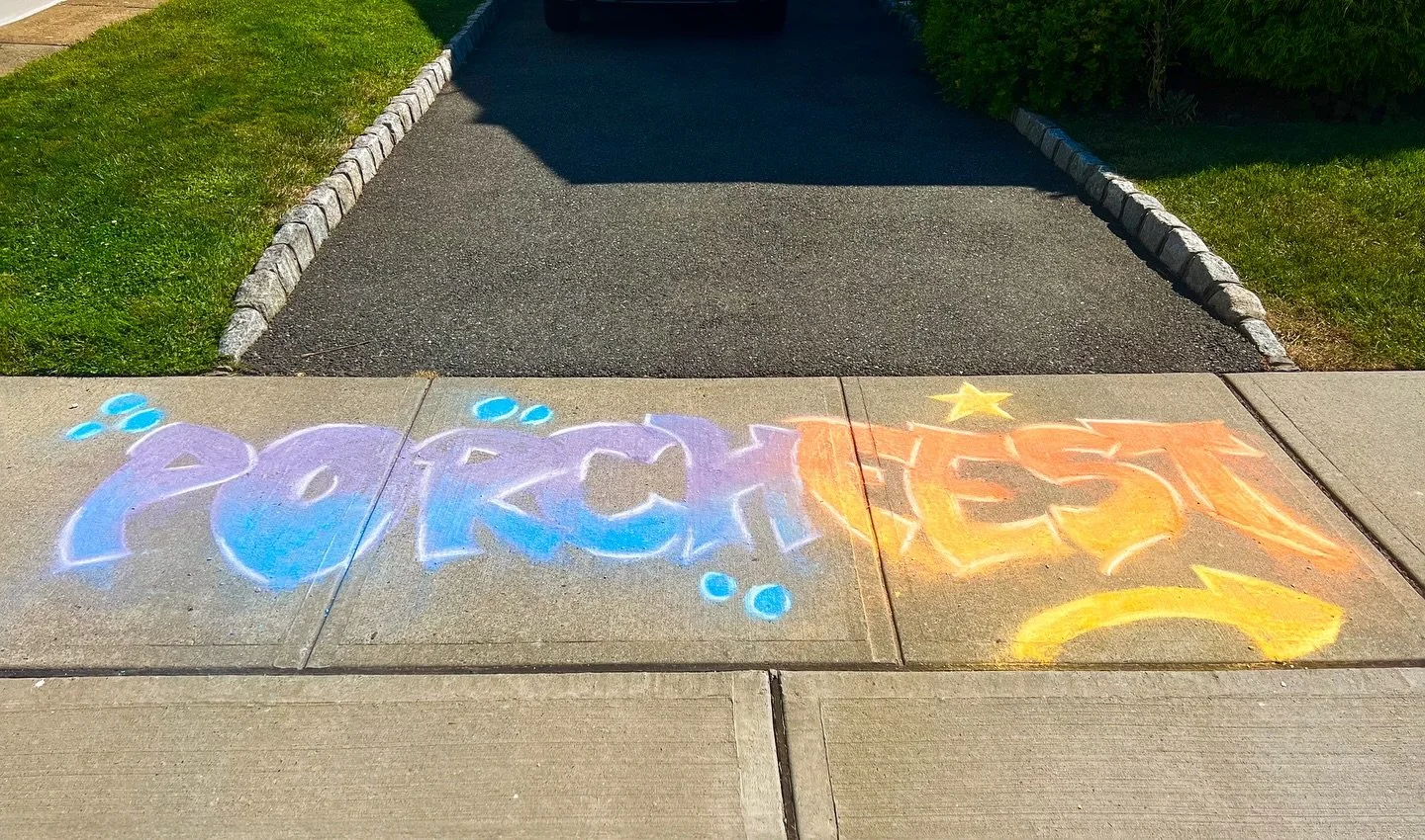 Today’s the day!!! It’s going to be a beautiful Porchfest day!
Grab your bikes, scooters or just walk, and join us in the Hilton neighborhood for an afternoon of live music and community!
Porchfest kicks off with our Honk Parade, which
