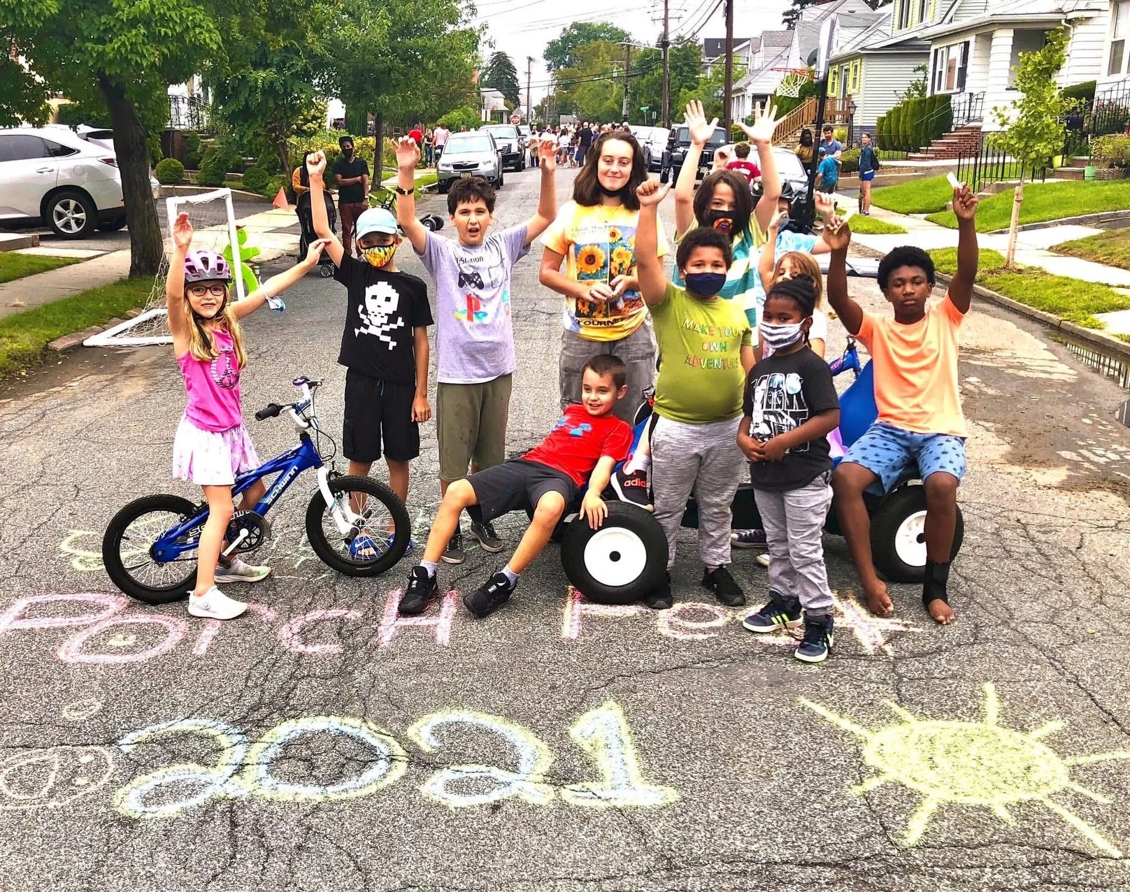 Porchfest regulars know there&rsquo;s many ways to Porchfest! For the newbies out there, we wanted to share some tips to make the most out of your day&hellip;

The best way to travel is on foot, bikes or scooters - you&rsquo;ll be surrounded by music