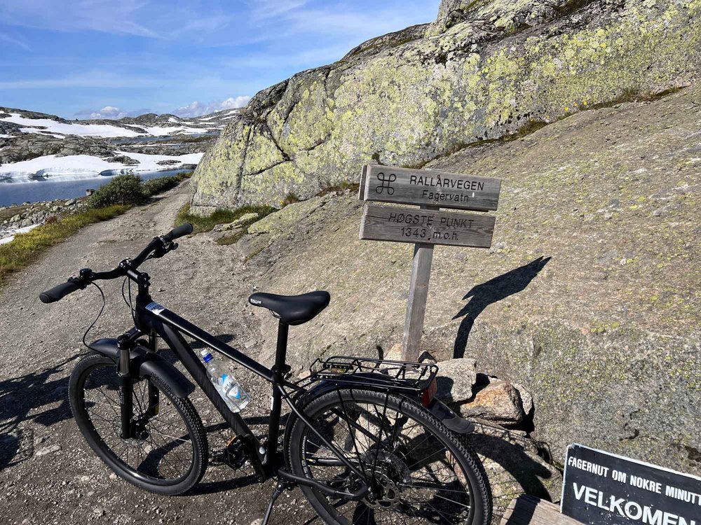 Riding-Rallarvegen-Norways-best-cycle-route-d.jpg