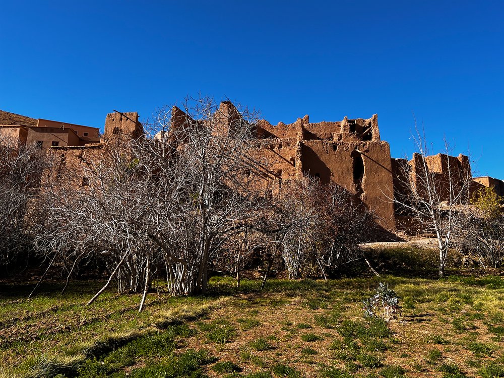 Crumbling-Kasbah-in-the-Dades-Valley-Morocco.jpg