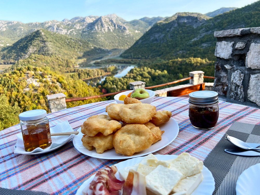 Montenegro-breakfast-rooms-novak-rijecani.jpg