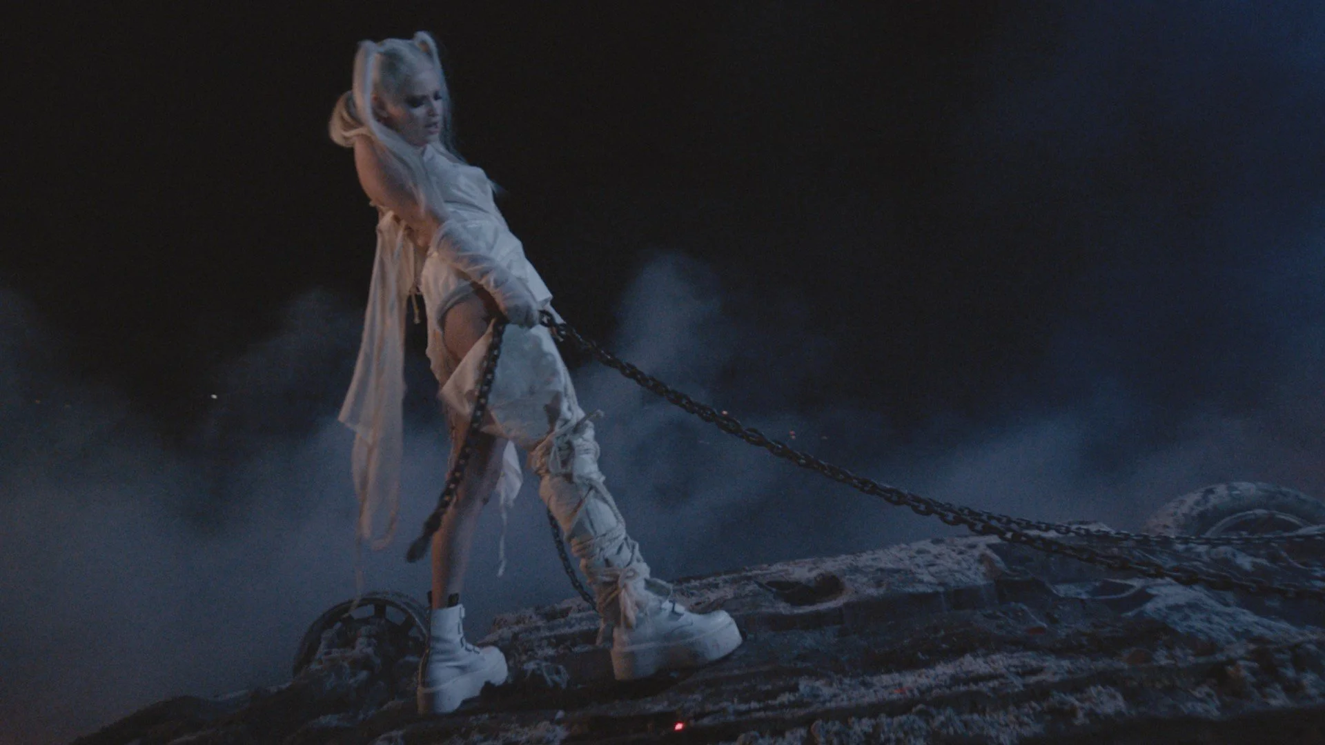 Kim Petras & Kygo - Broken Glass