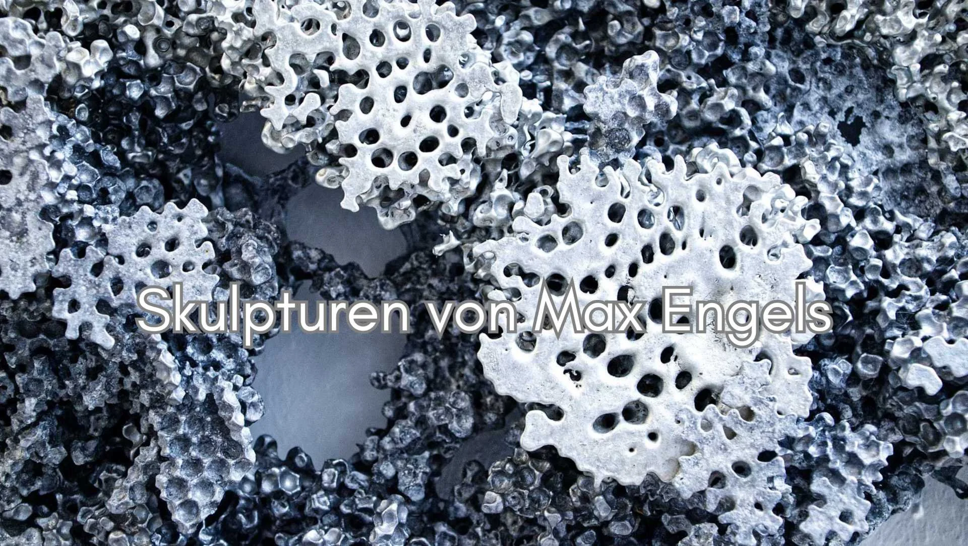 Skulpturen von Max Engels Banner.jpg