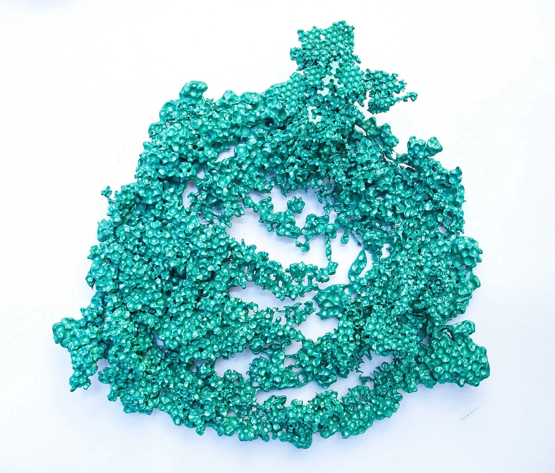 Eden, recyceltes Aluminium & Lack, 48 x 45 x 15 cm, Unikat, 2025