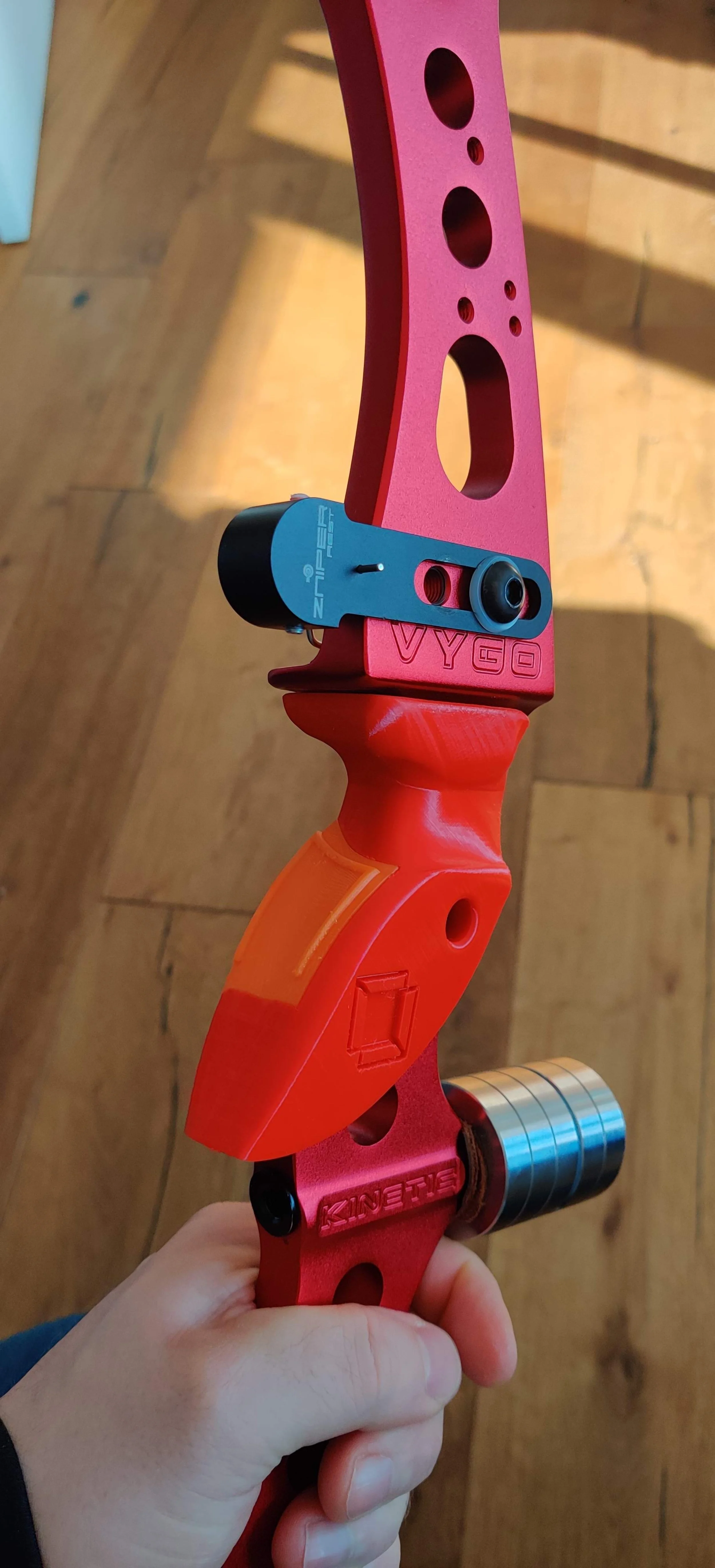 Custom Grip with Modular palm design on a Kinetic Vygo