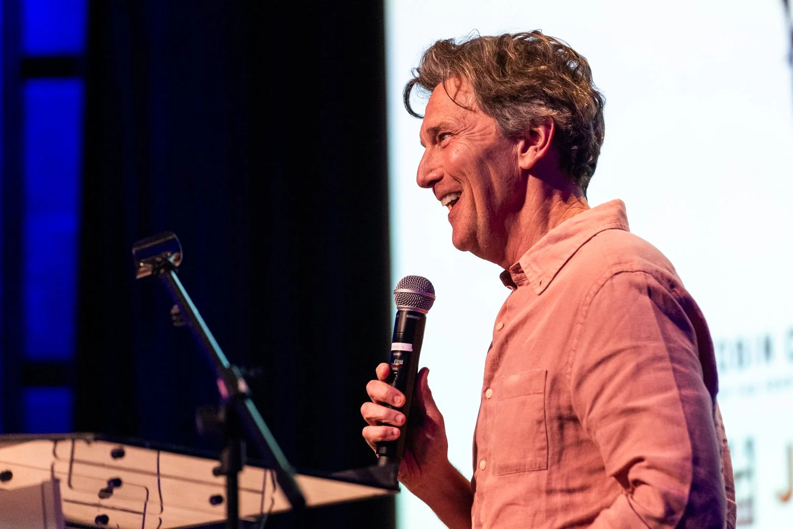 ANDREW MCCARTHY ACCEPTS MAVERICK AWARD 2.jpg