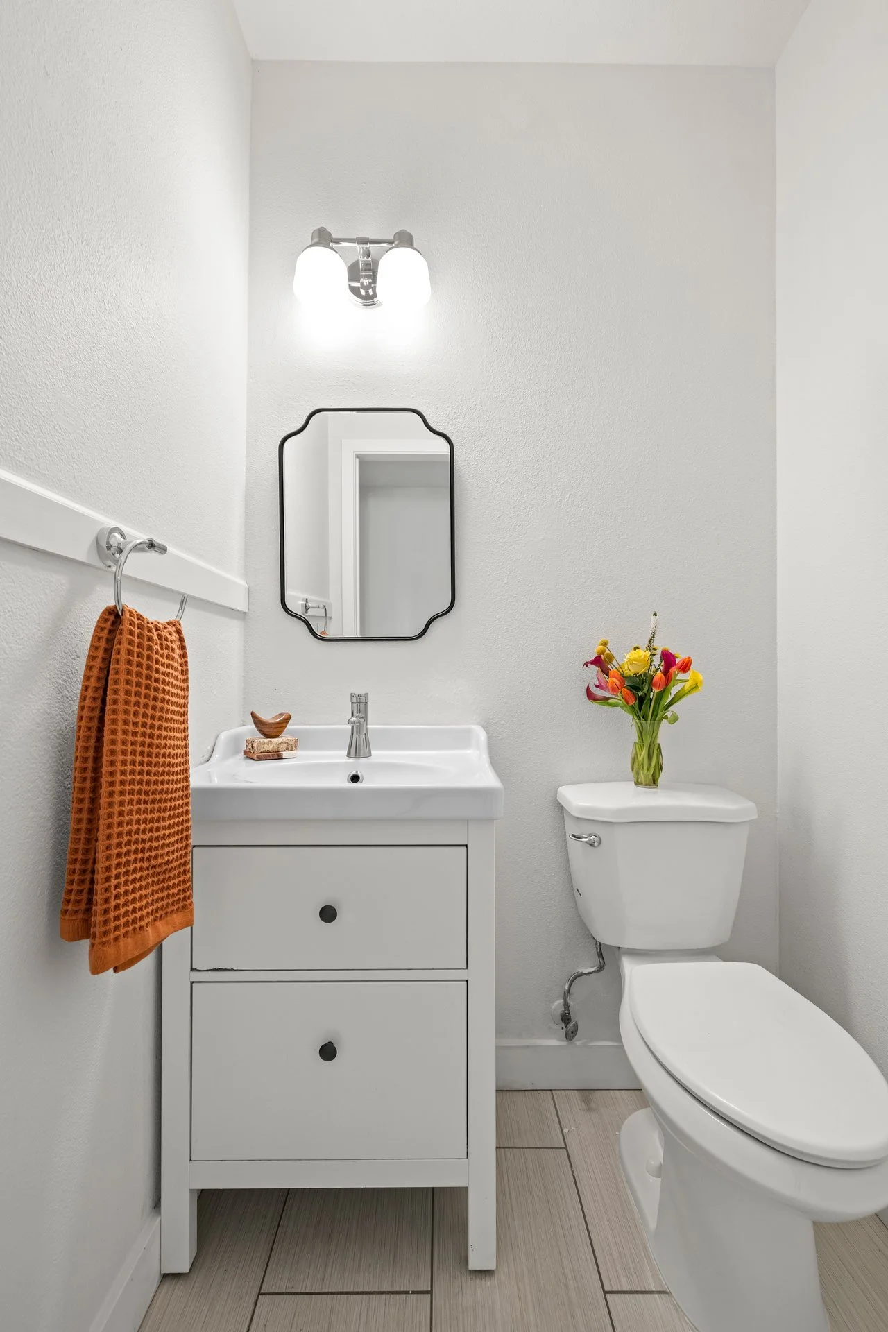 011-4009Southeast48thAvenue-Portland-OR-97206-SMALL.jpg