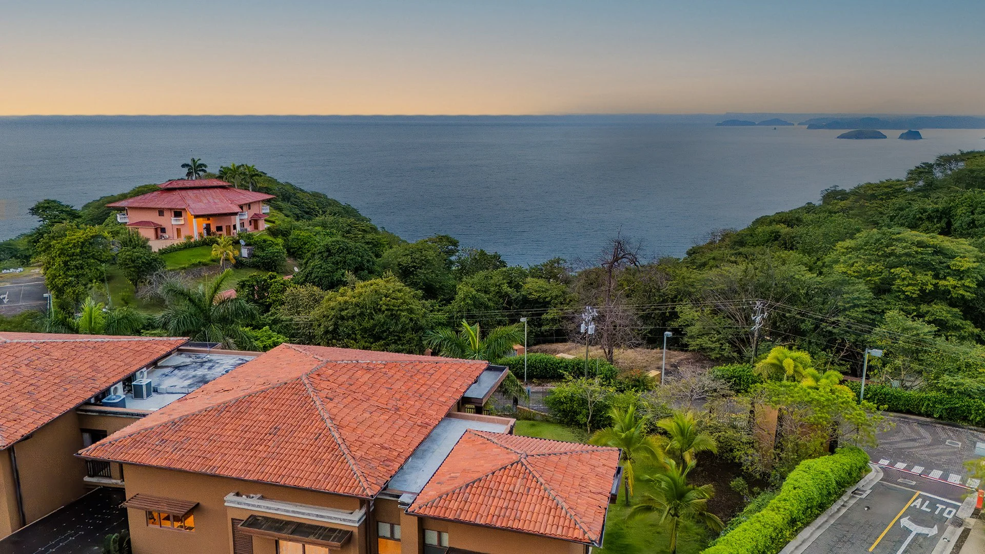 Big Azul Paraiso sky 1.jpg