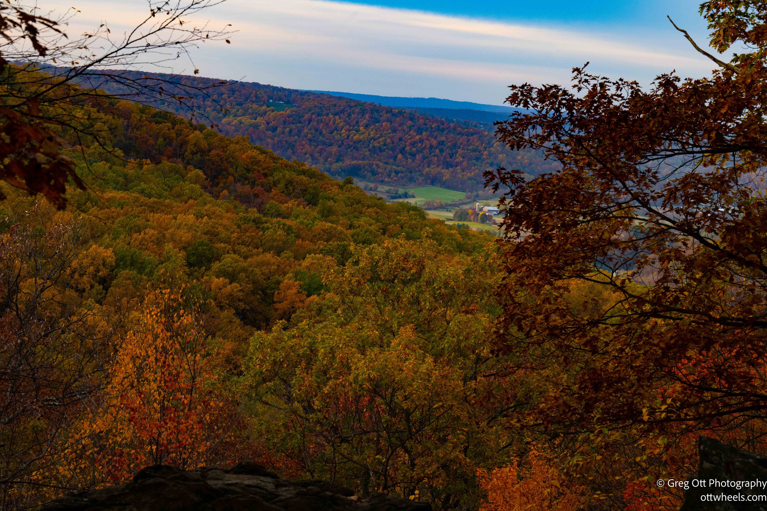 Wolf Rock and Chimney Rock Trail