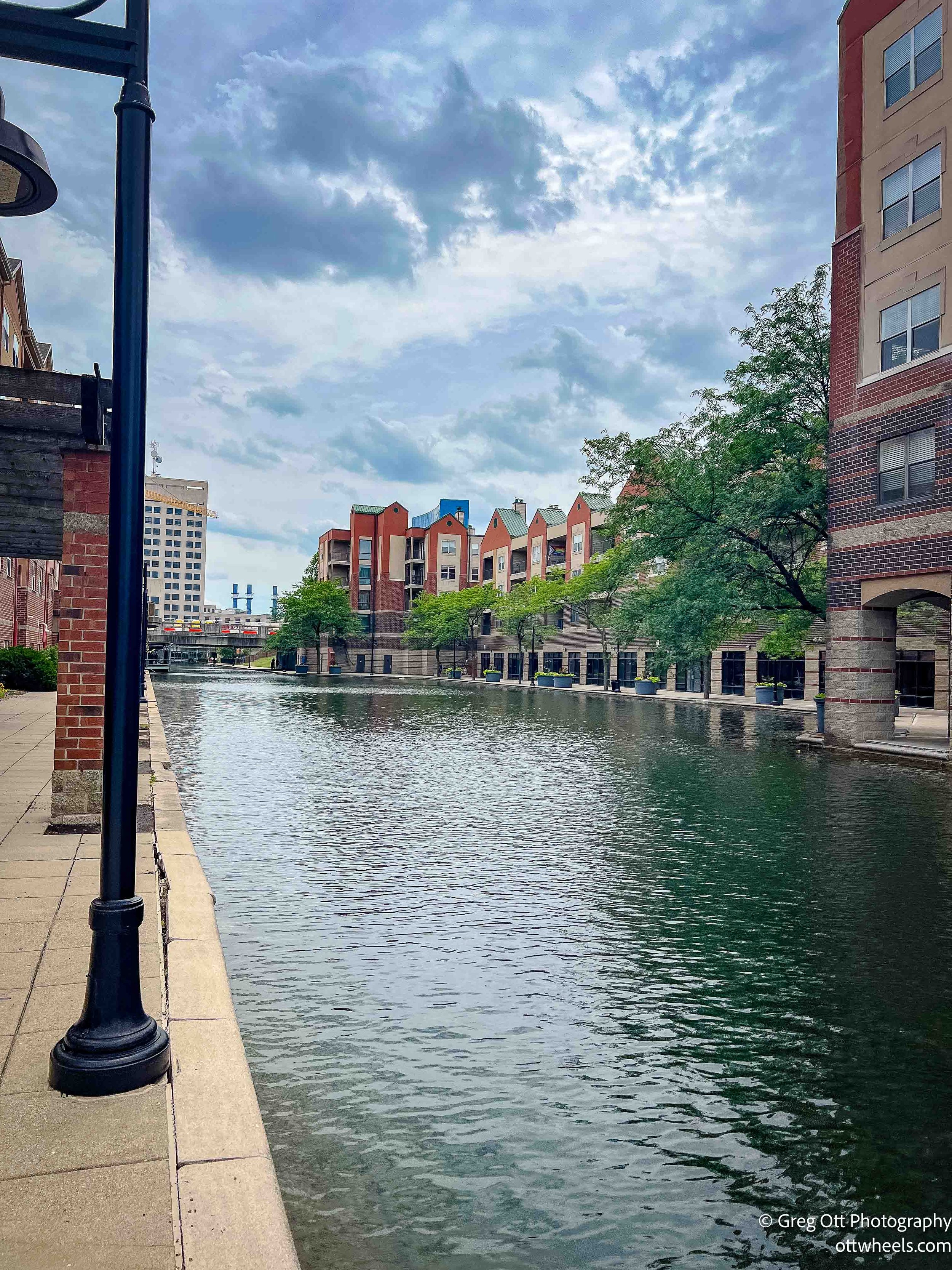 Indianapolis: Vonnegut, Canals, and Cornfields