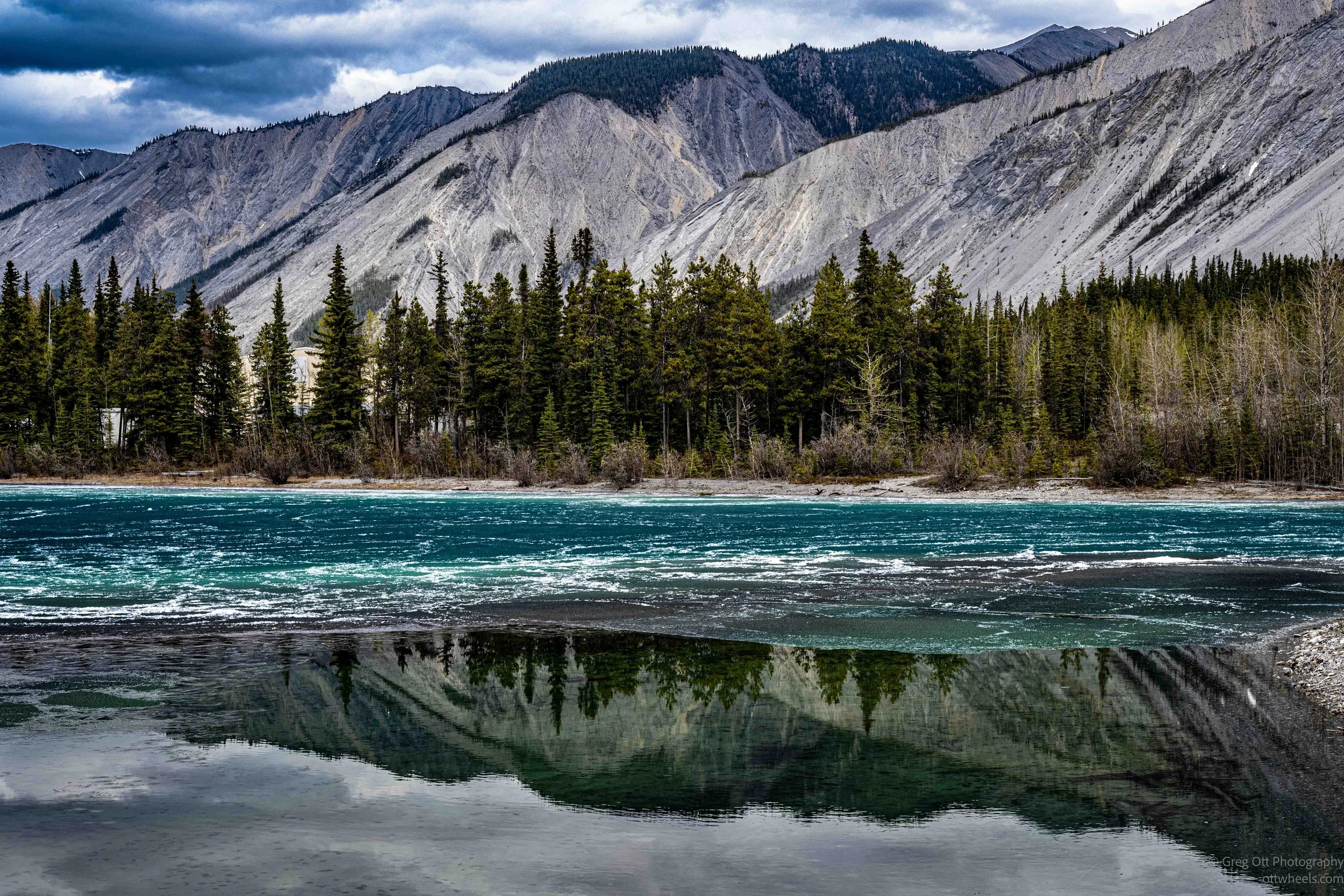 Muncho Lake &amp; Liard River Hot Springs
