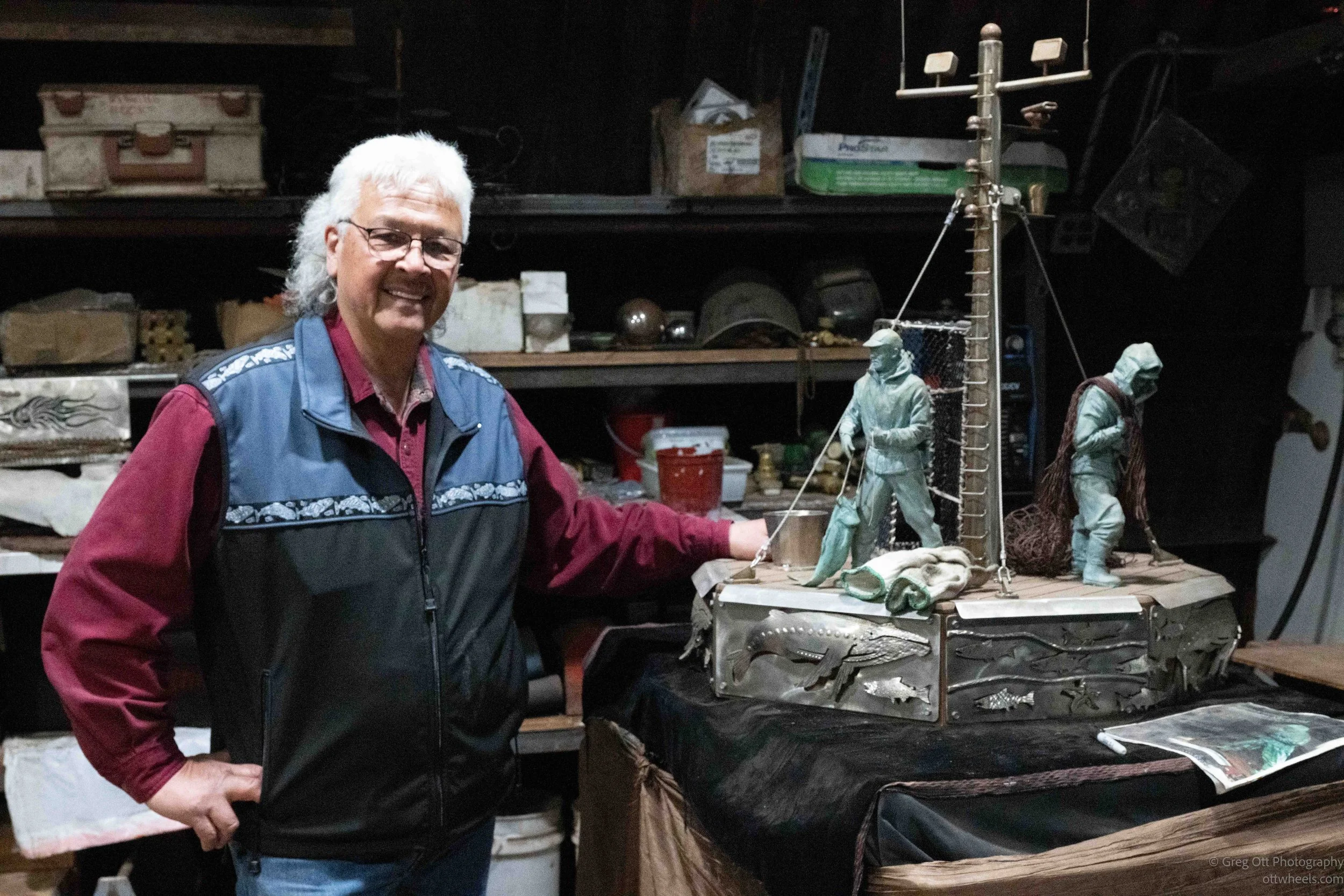 Dennis with Mariner Memorial Model
