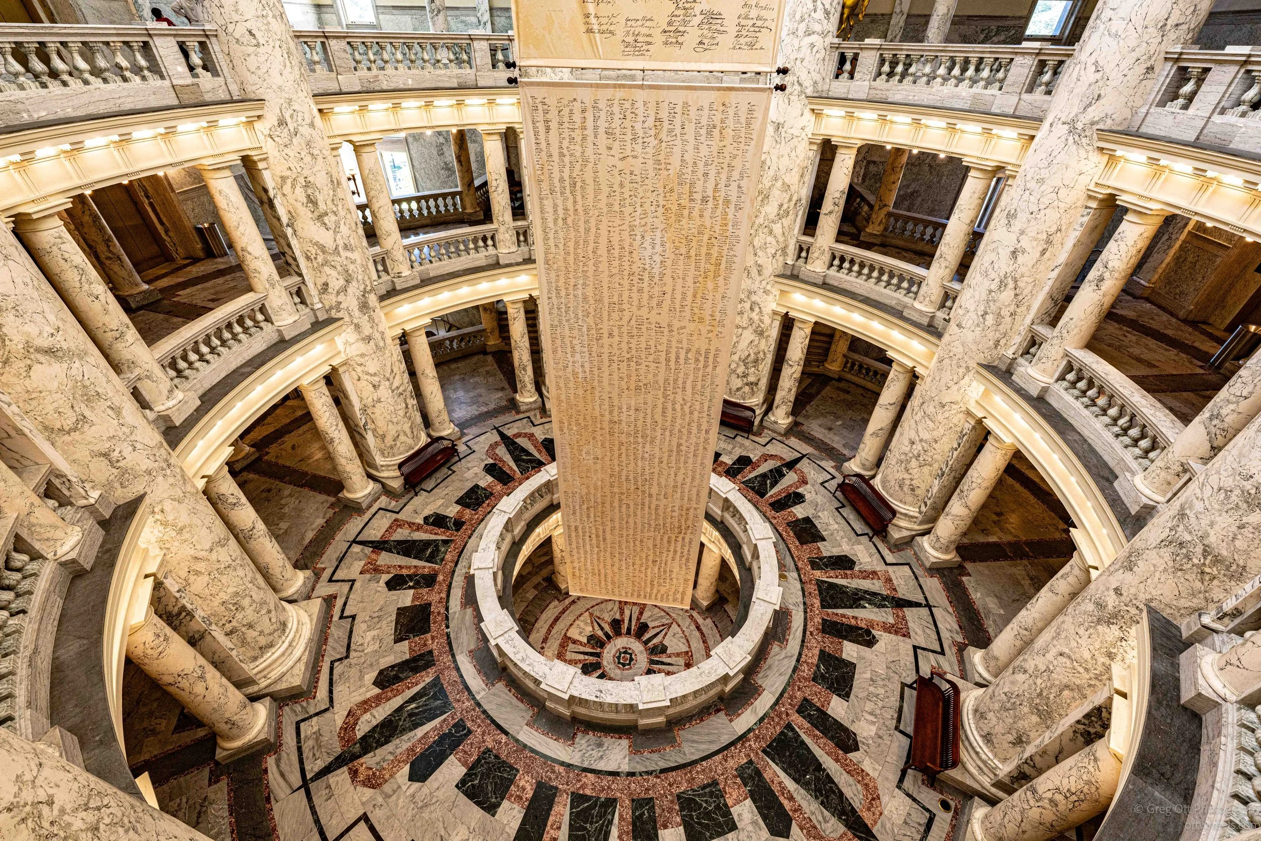 NZ8_5075.jpg