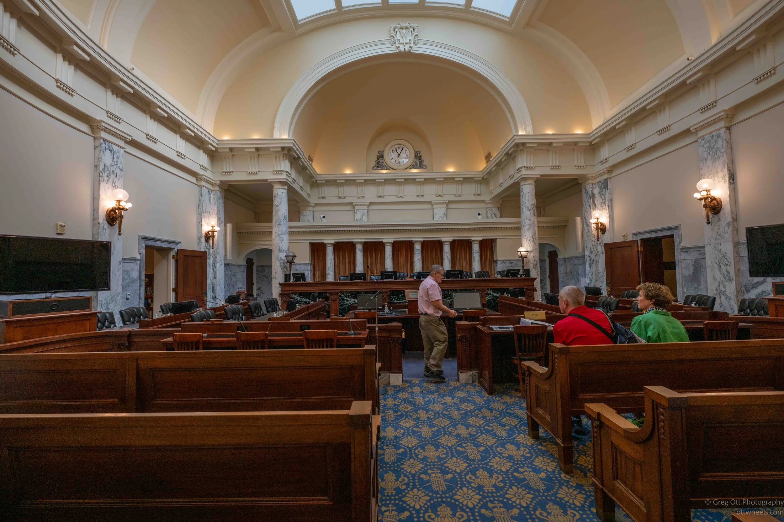 NZ8_5059.jpg