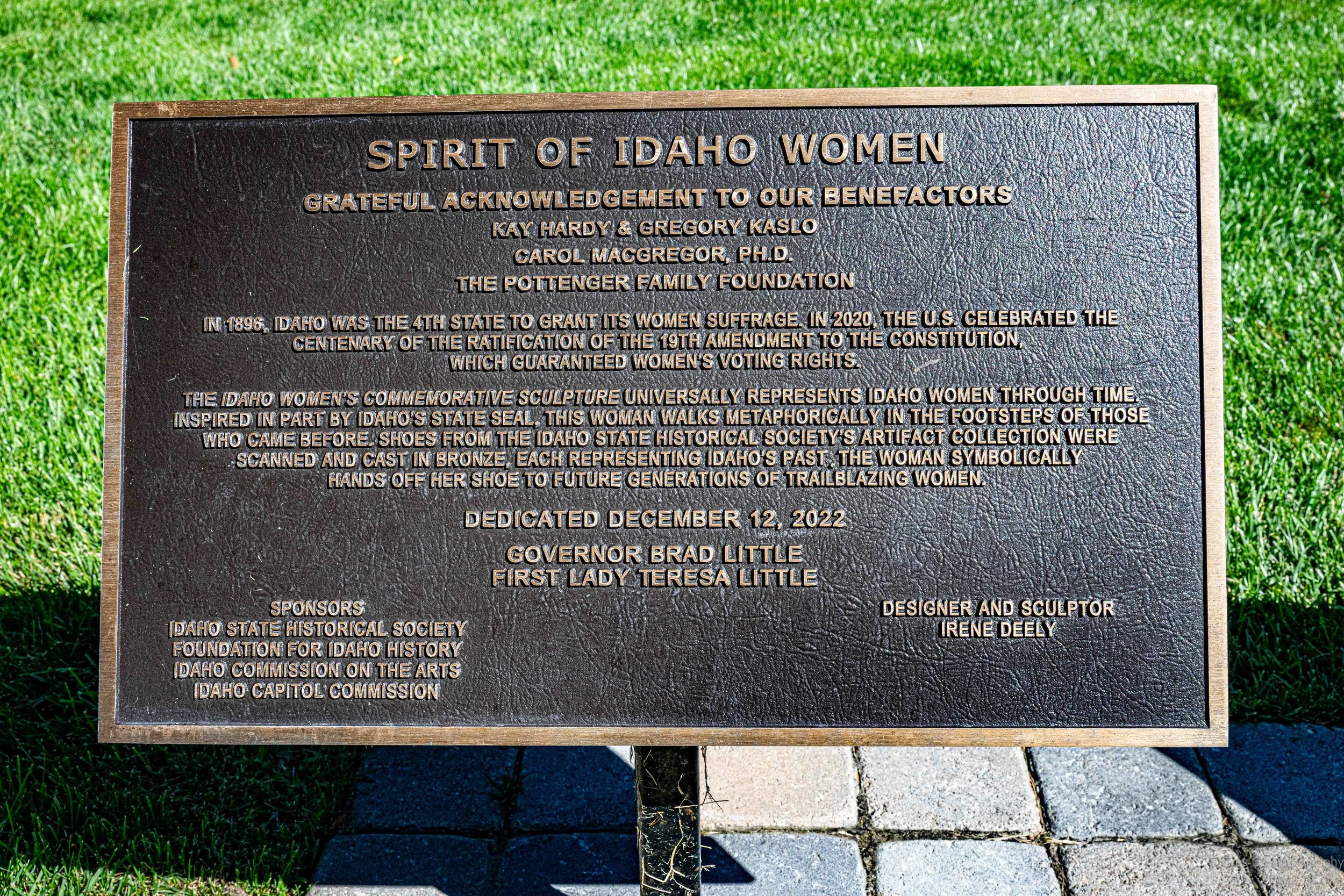 NZ8_5117.jpg