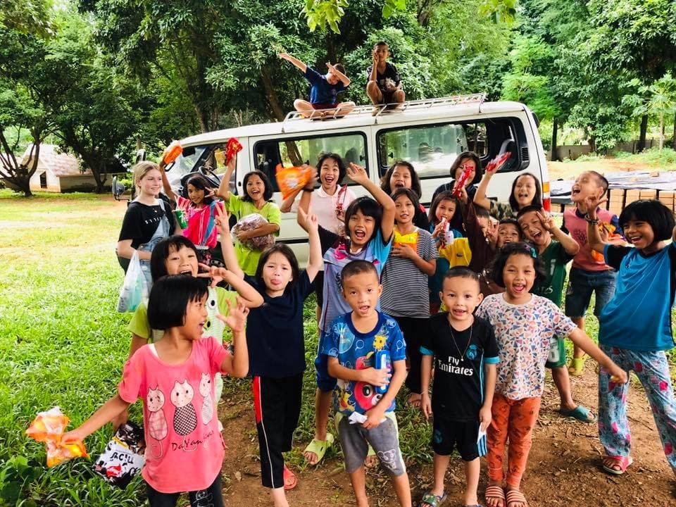 thailand kids 1.jpg