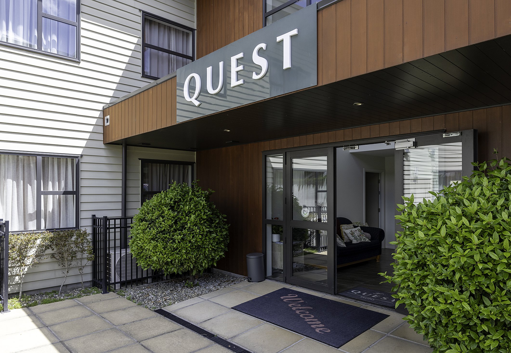 Quest.Motel08-Edit.jpg