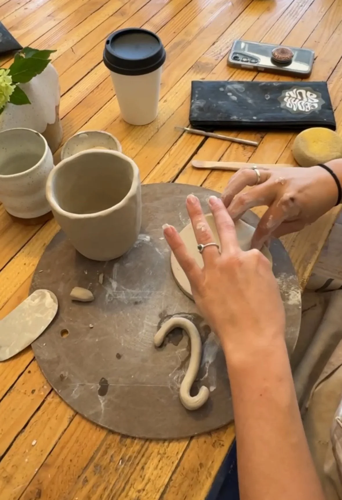 Handbuilding Pottery Workshop // Pinch POt Mugs