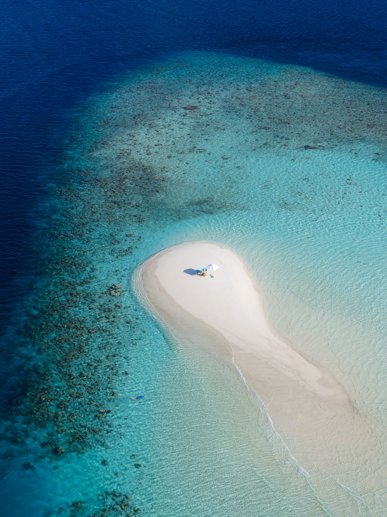 Umbrella Island 4x3-1.jpg