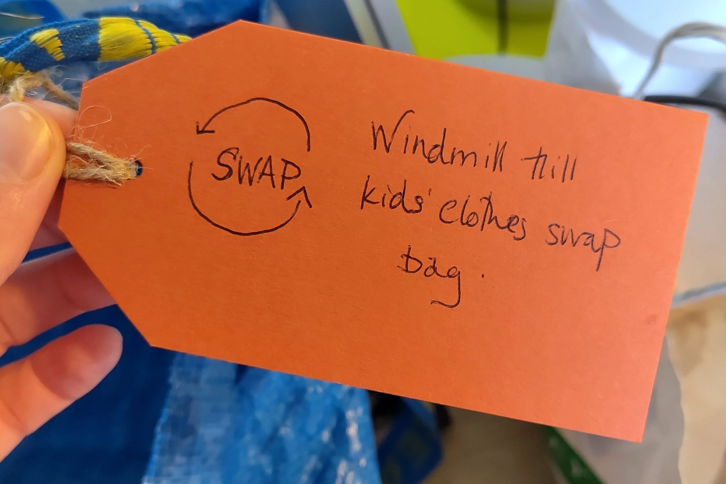 Setting up a community clothes swap bag