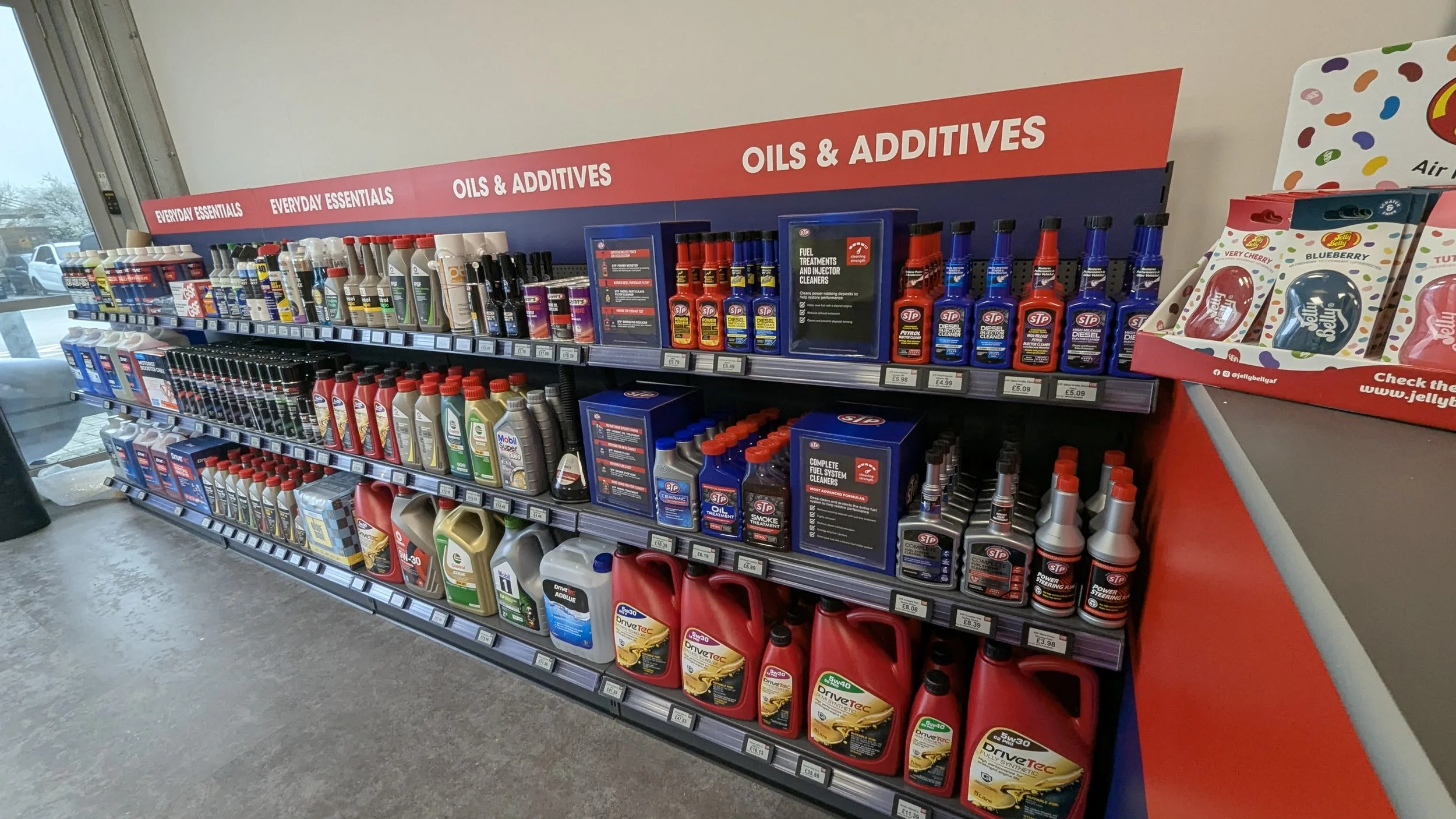 the branch offers the full GSF product range, including service parts, braking, oils, tools, garage equipment and workshop consumables