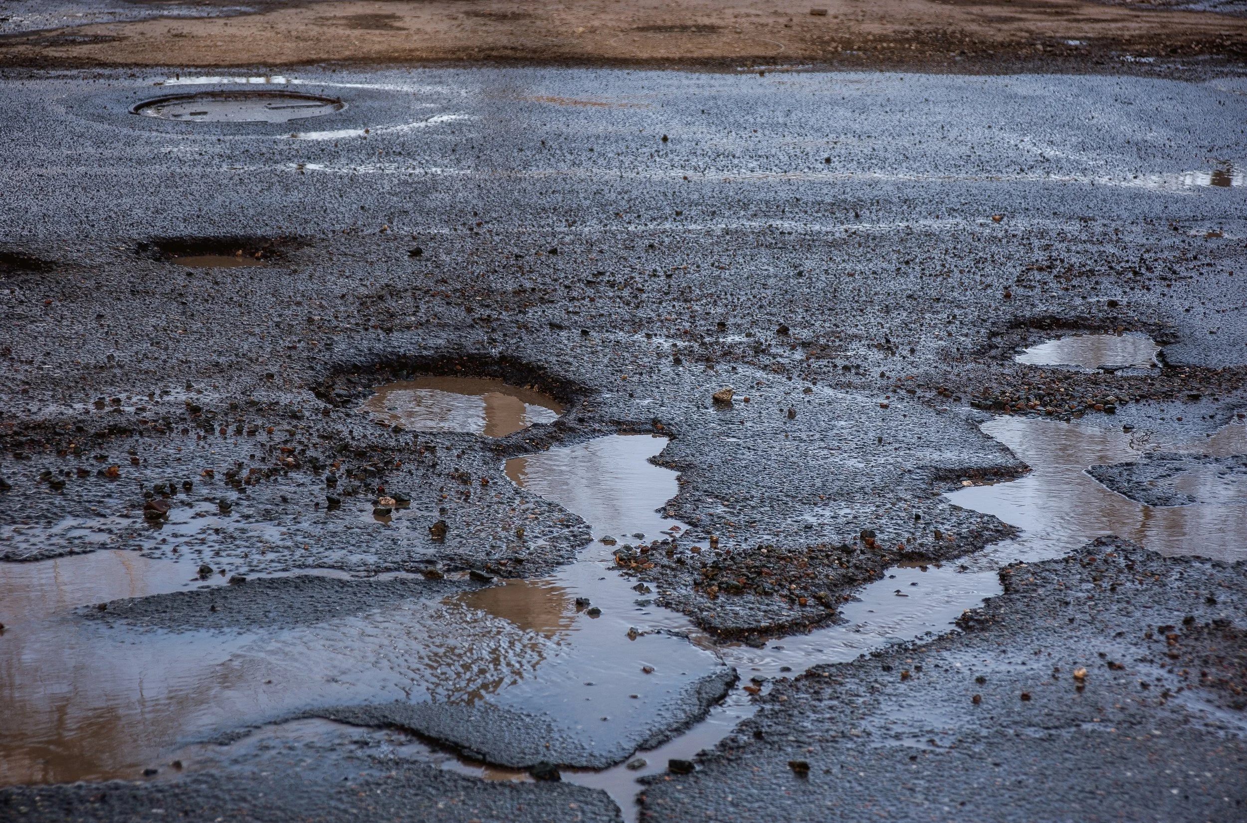 Motorists spent £315 million on pothole-related repairs in 2025