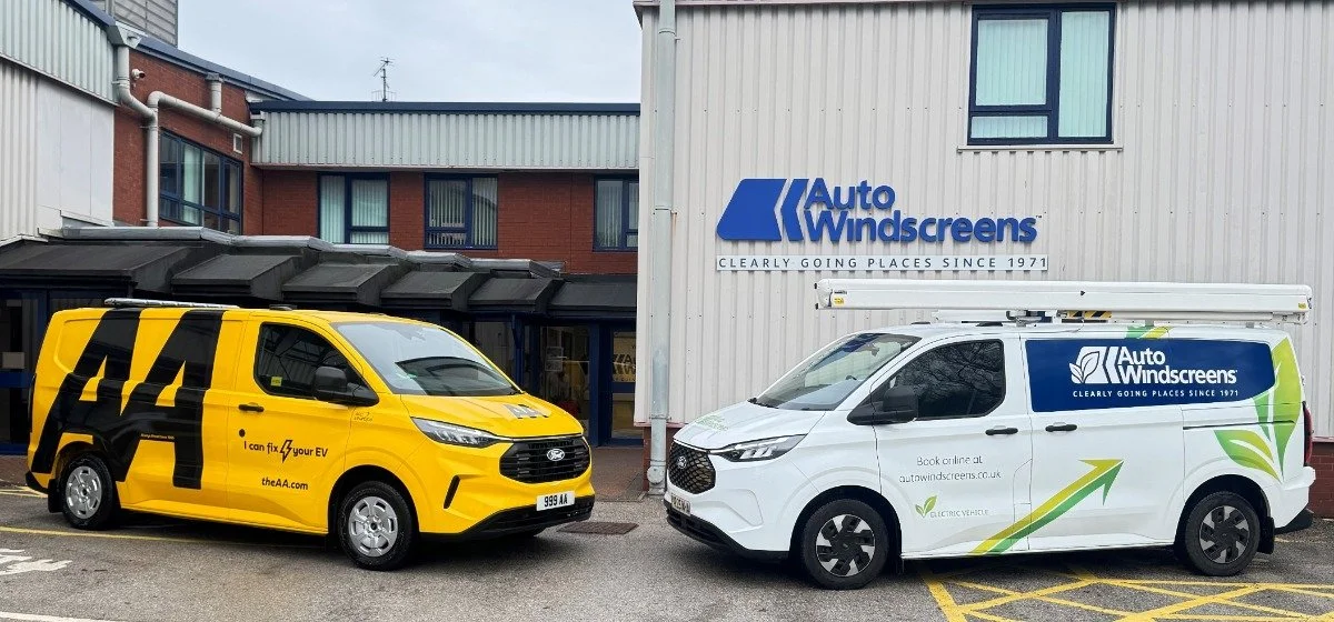 The AA renews contract with Auto Windscreens, celebrating 10-year partnership&nbsp;