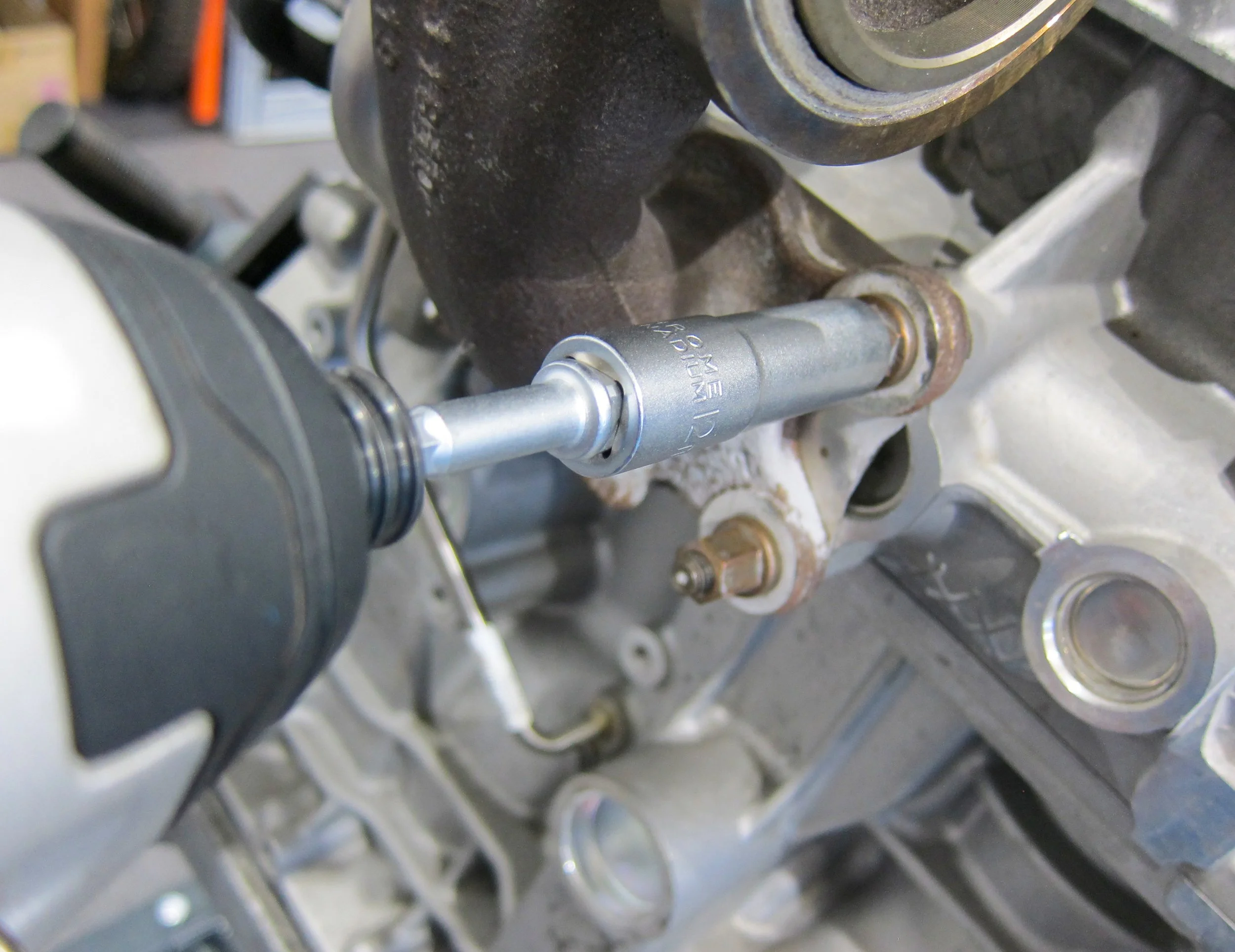 Magnetic deep-reach sockets with power bit adaptor